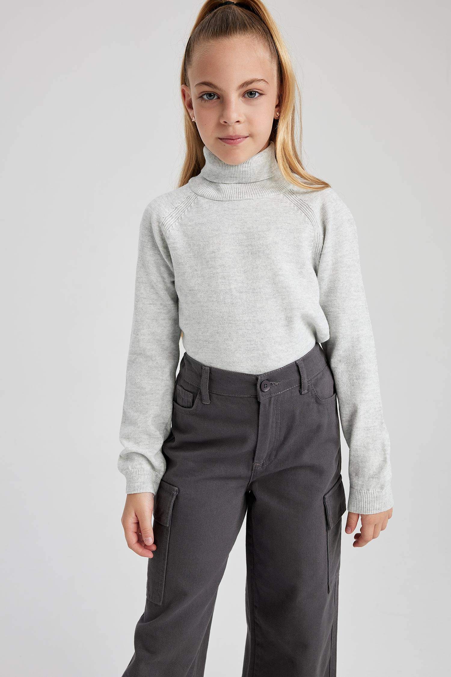 بلوز صوف بناتي قصة عادية بياخة مدورة