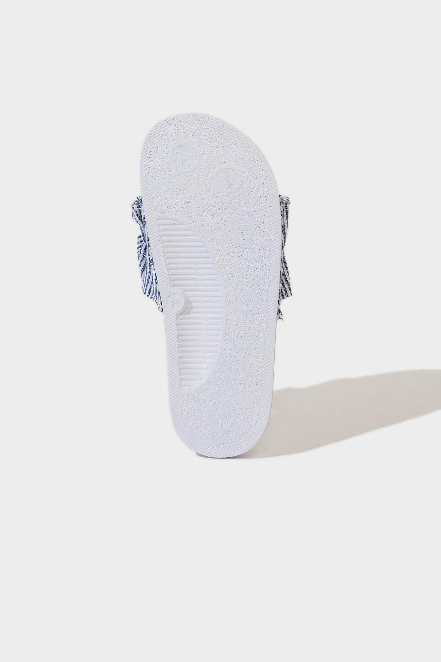 Woman Flat Sole Slipper