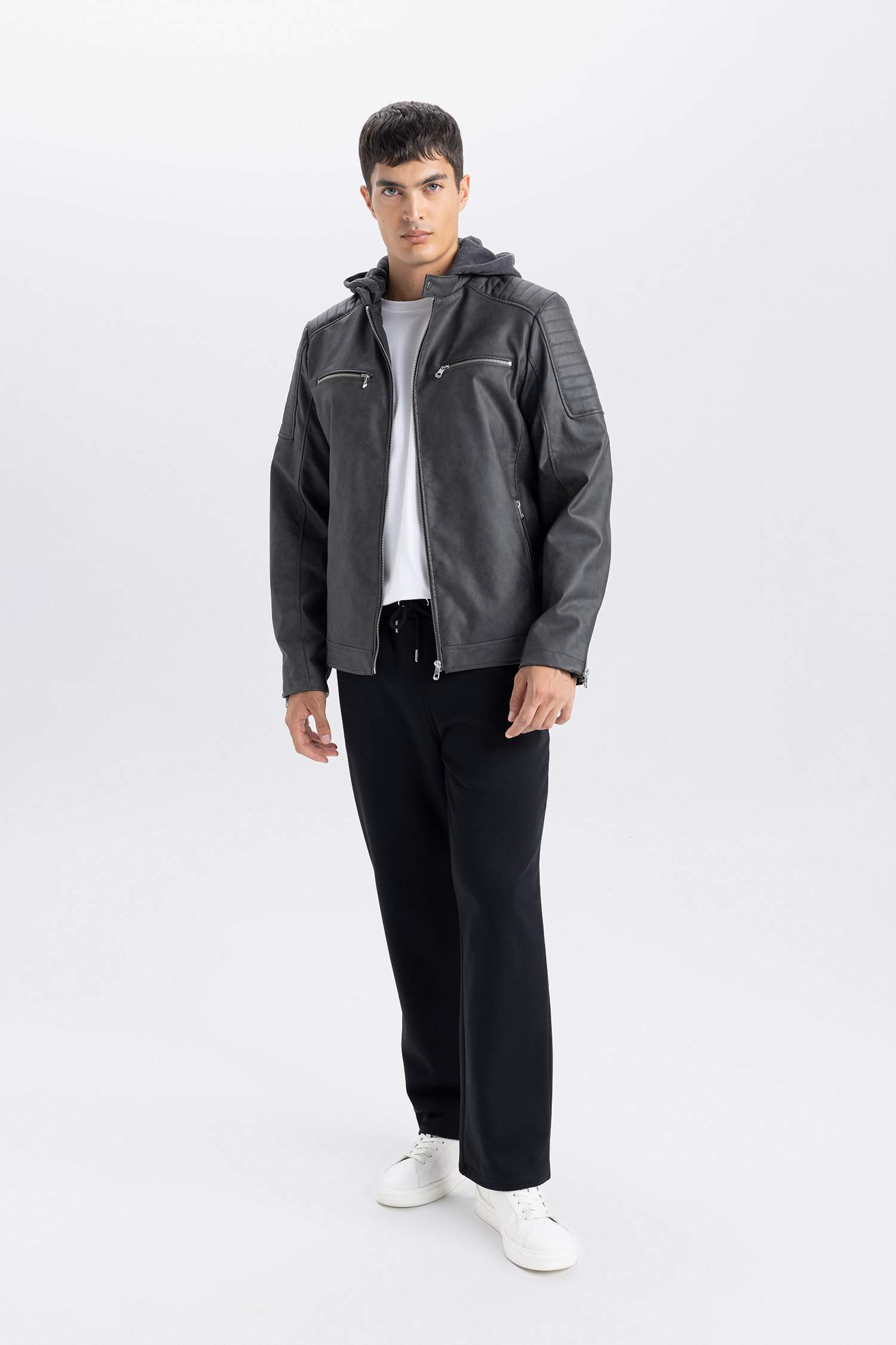 Su İtici Slim Fit Dar Kesim Çıkarılabilir Kapüşonlu Fermuarlı Cepli Suni Deri Ceket Mont