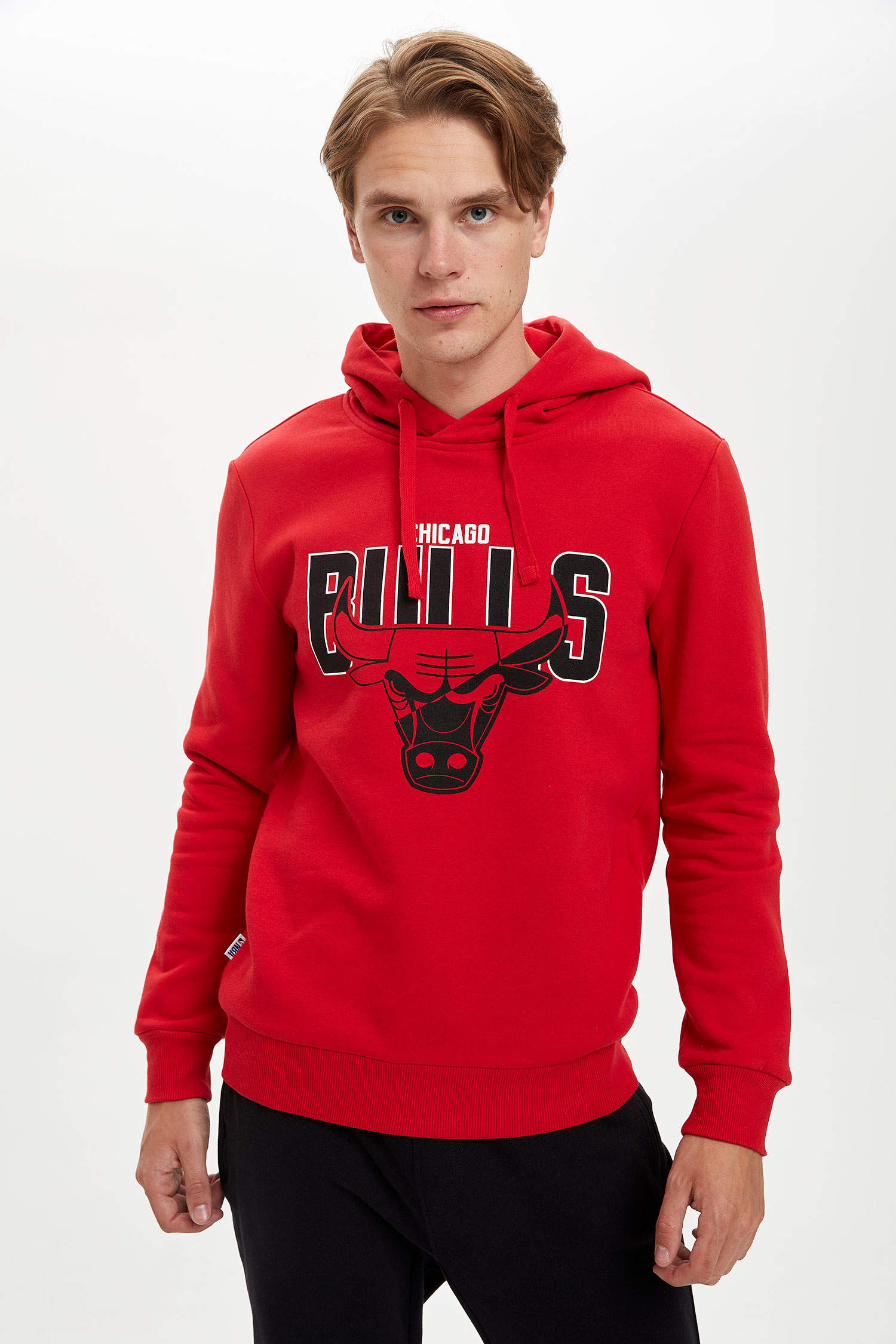 Defacto NBA Chicago Bulls Lisanslı Kapüşonlu Uzun Kollu Sweatshirt. 1