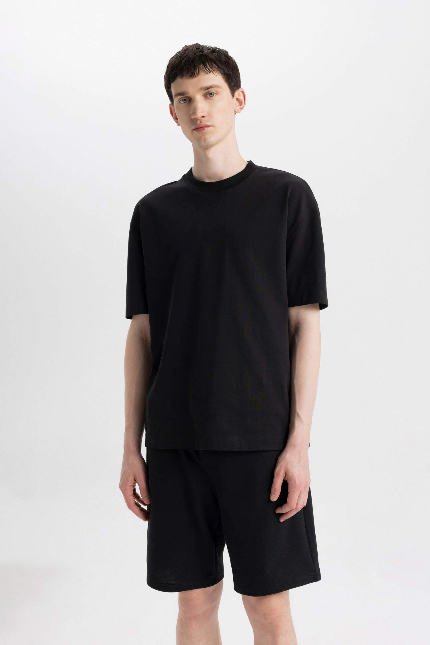 Шорты стандартного кроя