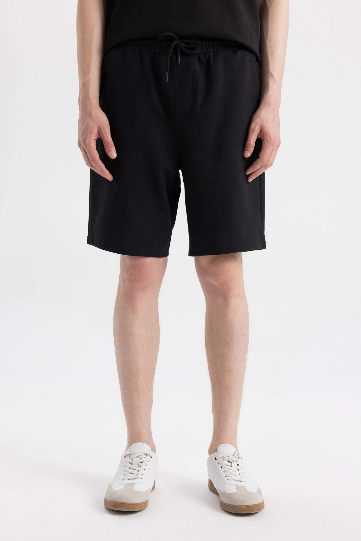 Шорты стандартного кроя