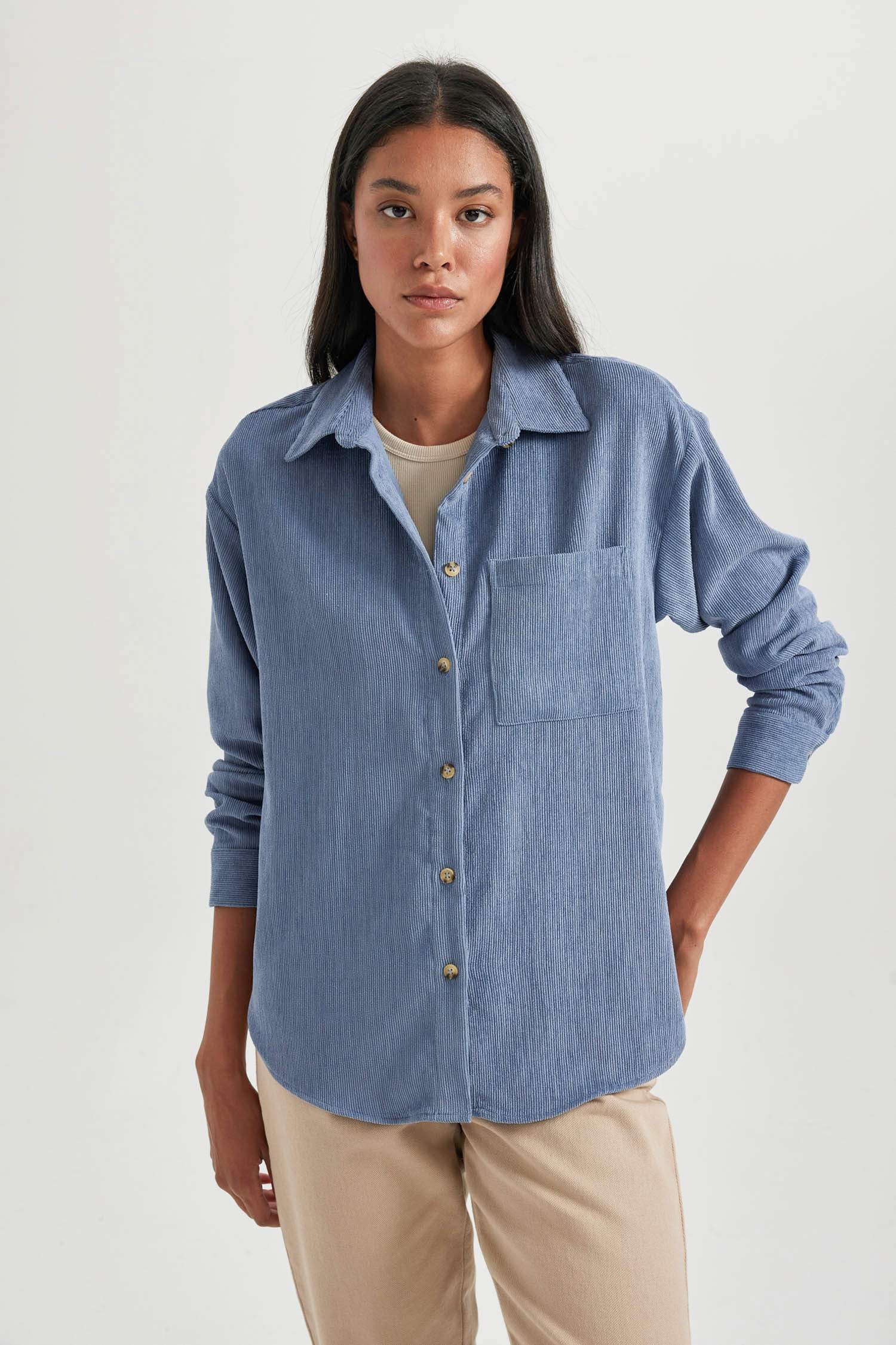 Сорочка з довгим рукавом стандартного крою із вельвета для жінок