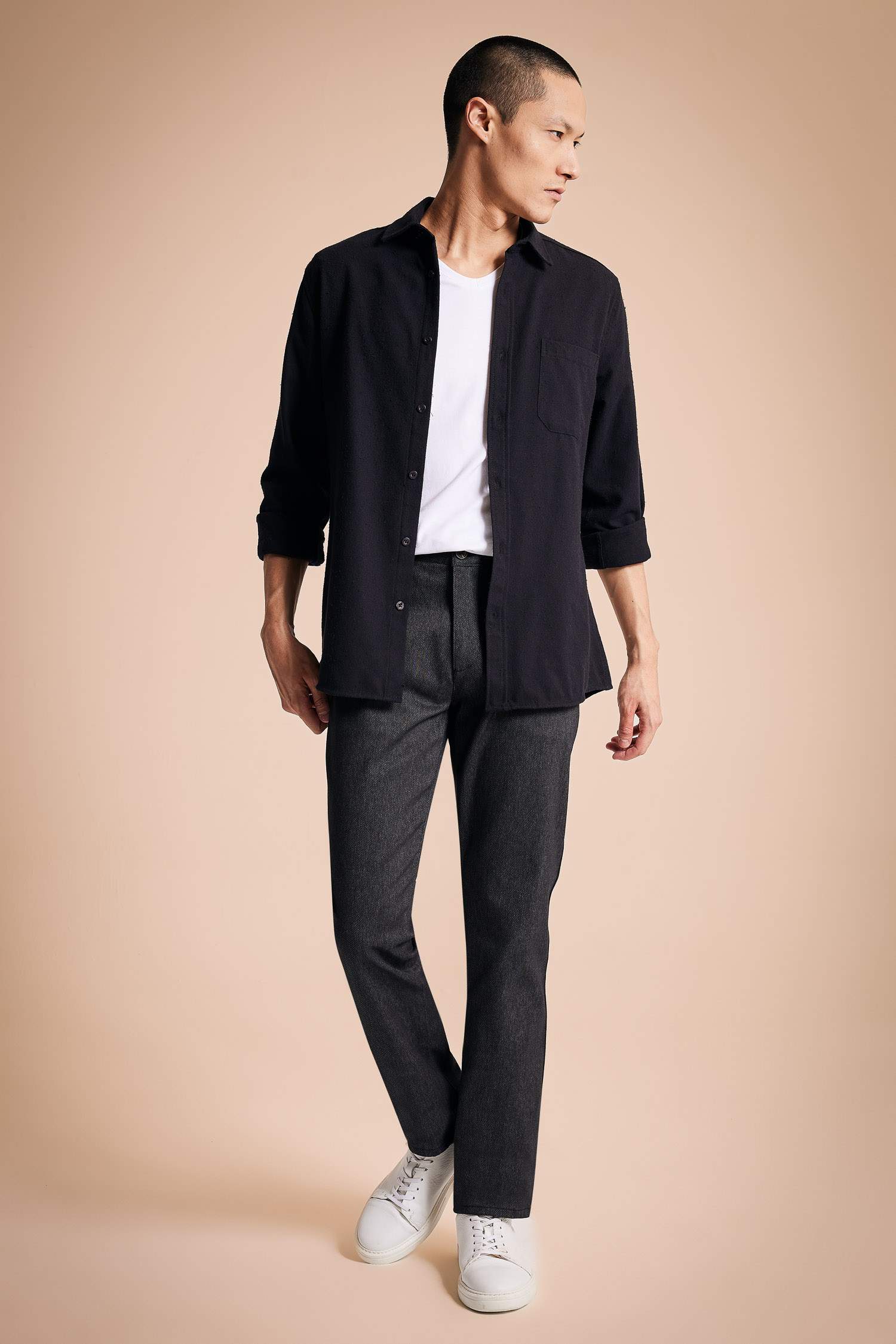 بنطلون بقصة عادية