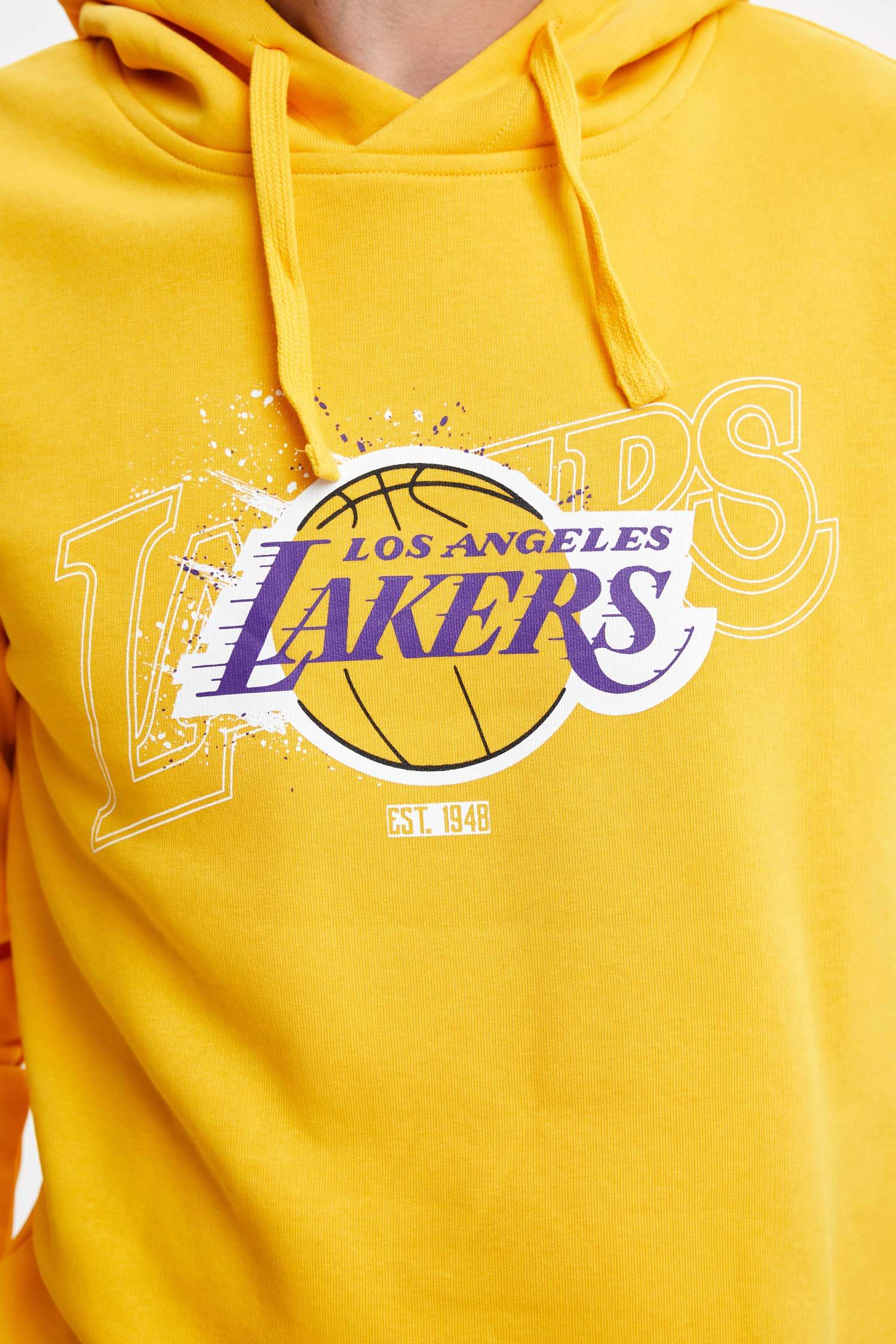 Defacto NBA Los Angeles Lakers Lisanslı Slim Fit Sweatshirt. 1