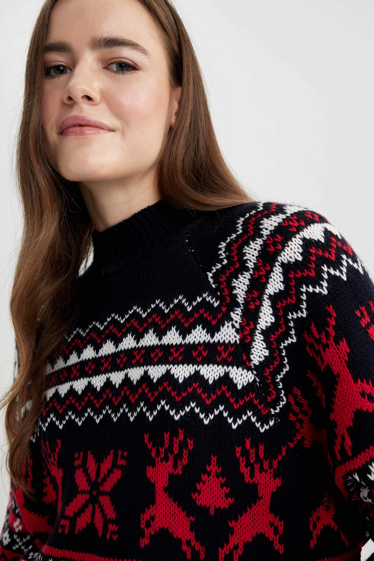 Yılbaşı Temalı Yarım Balıkçı Yaka Kazak