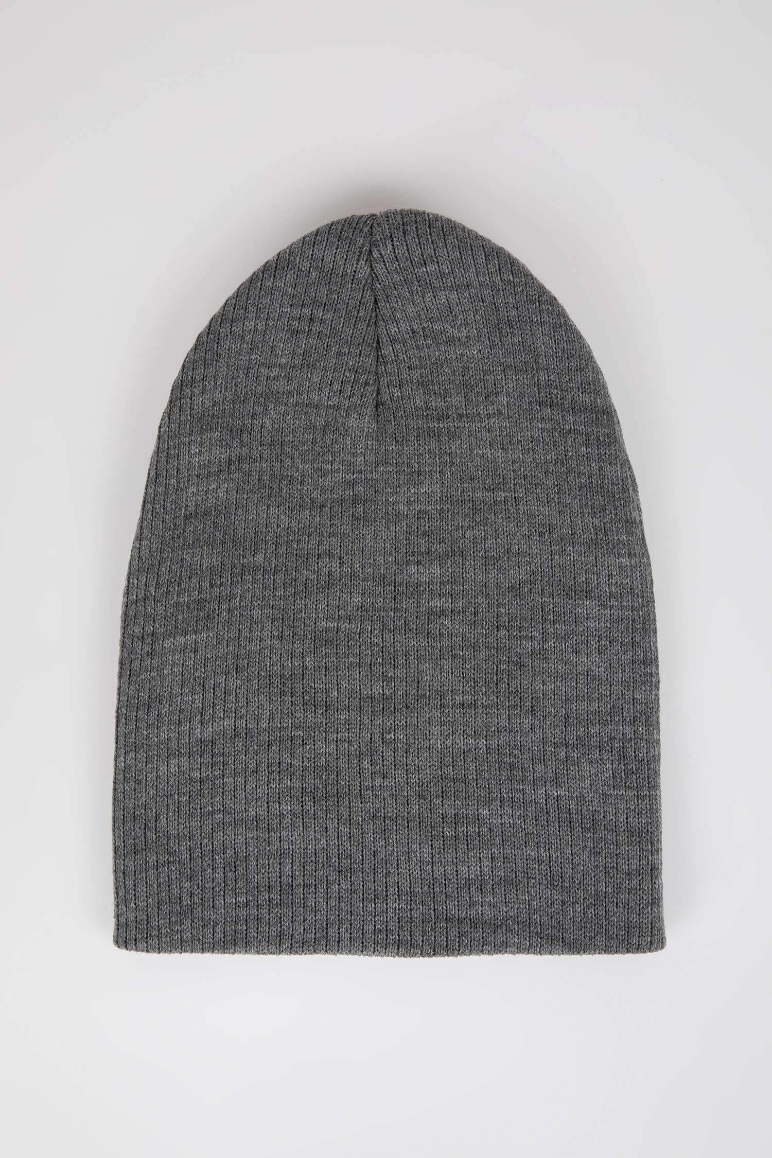 Шапка для чоловіків