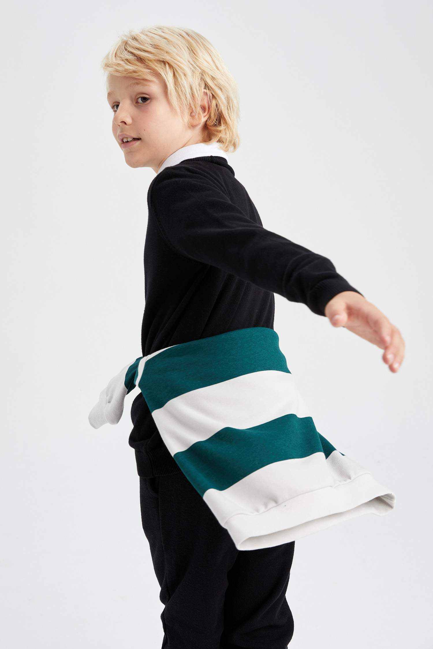 Erkek Çocuk Regular Fit Balıkçı Yaka Kazak