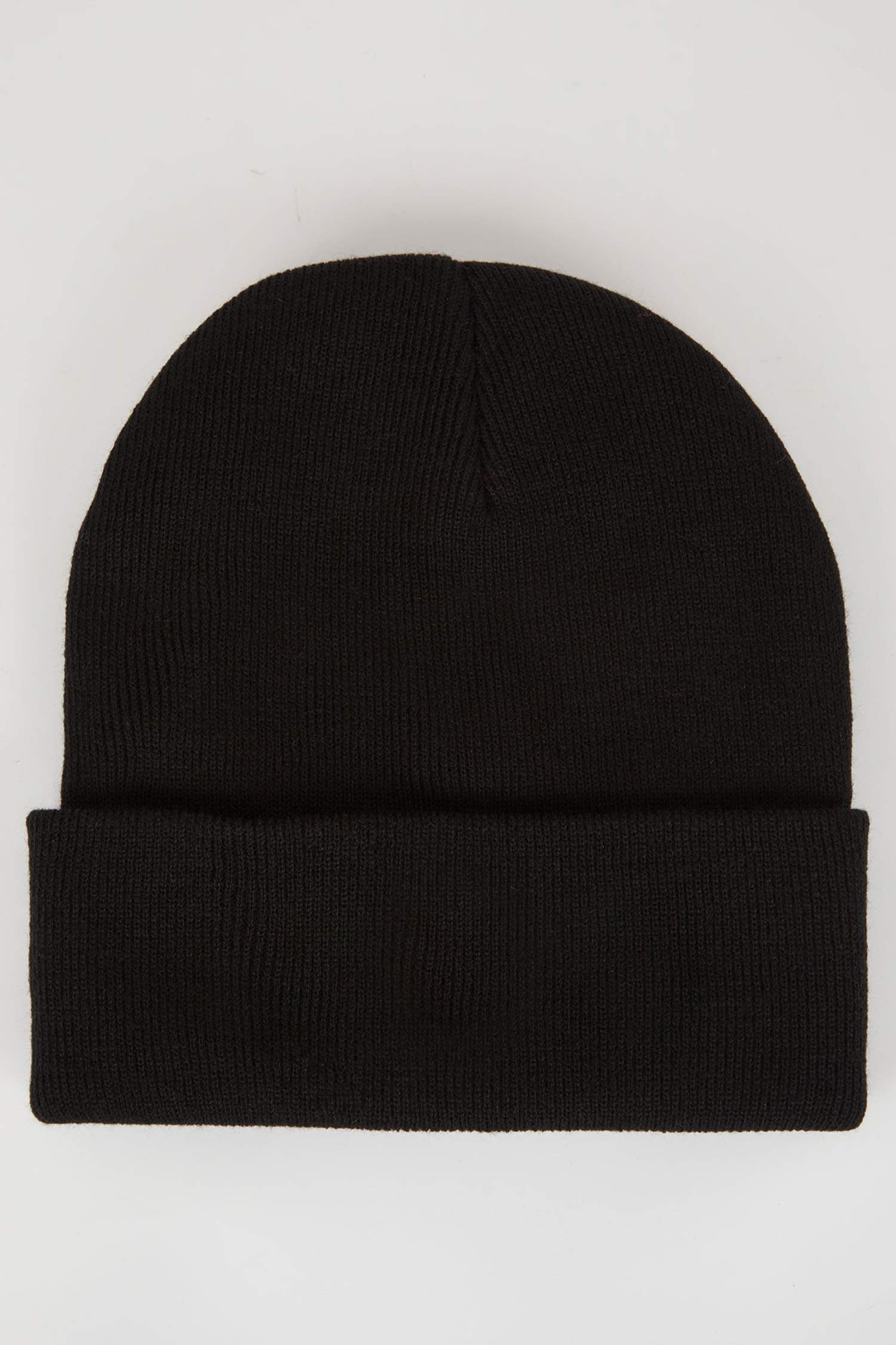 Шапка с патчем-слоганом