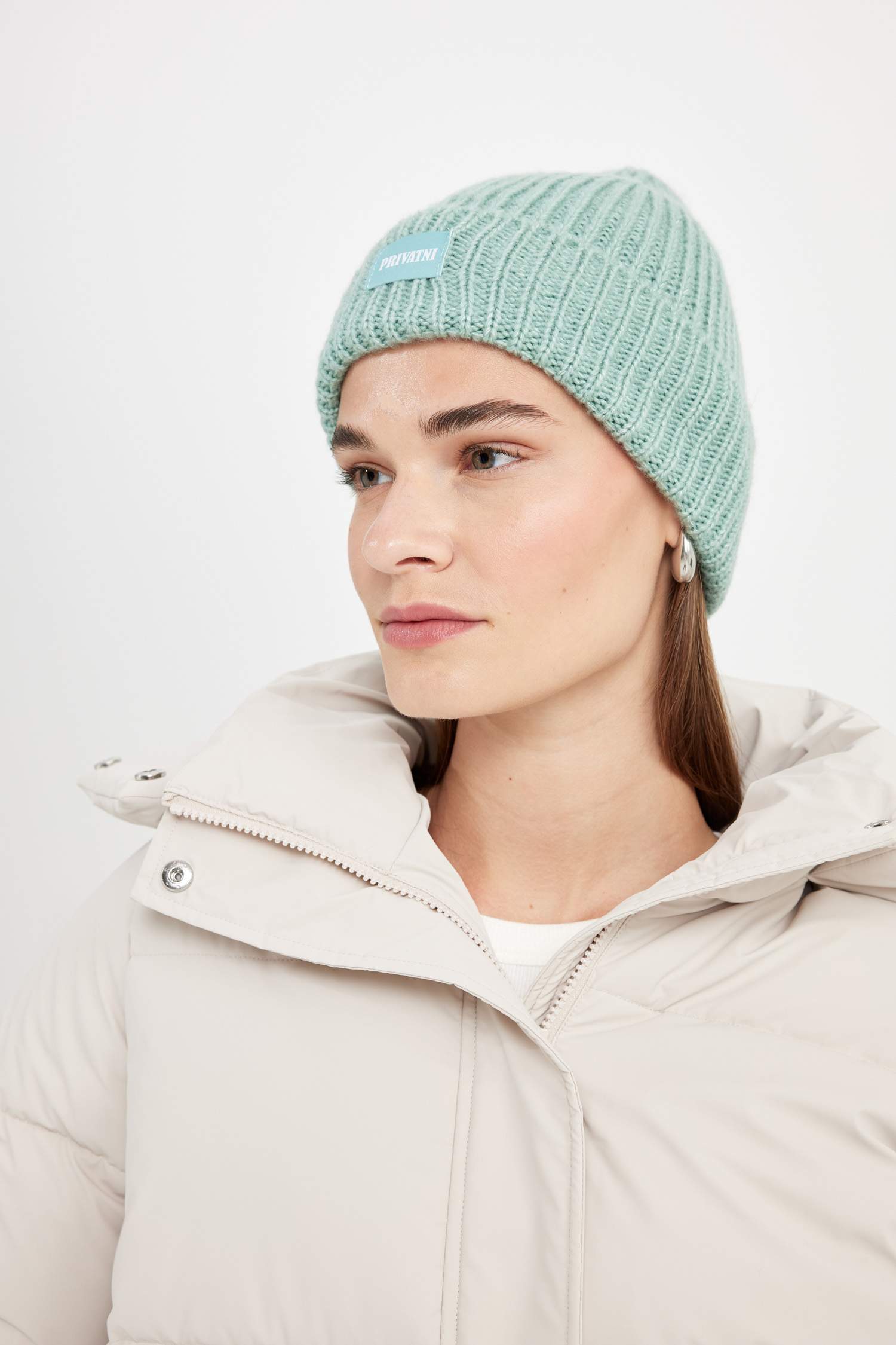 Шапка для женщин