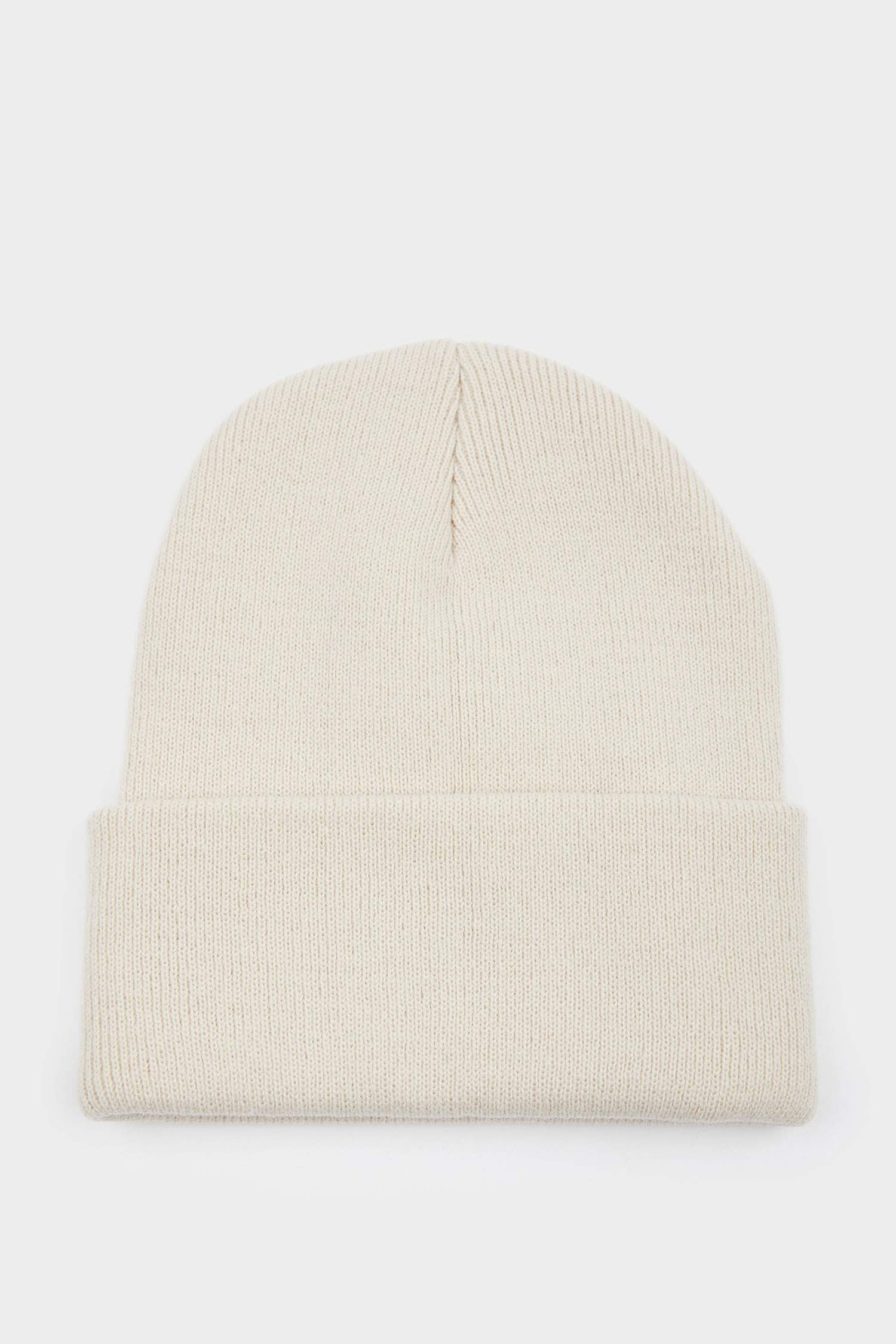 Woman Winter Beanie