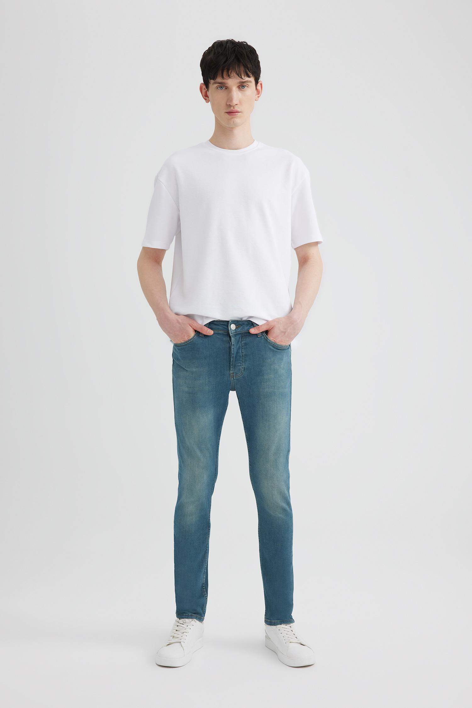 بنطرون جينز سوبر سكيني فيت بخصر عادي