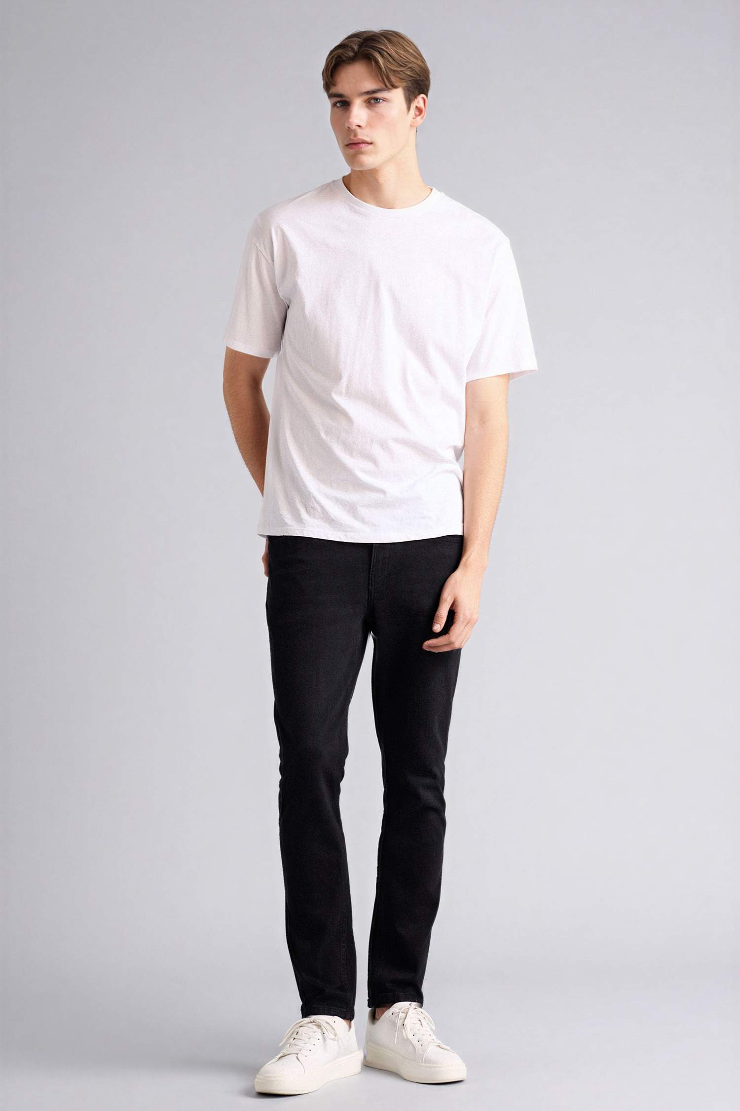 بنطلون جينز بيدرو سليم فيت برجل ضيقة