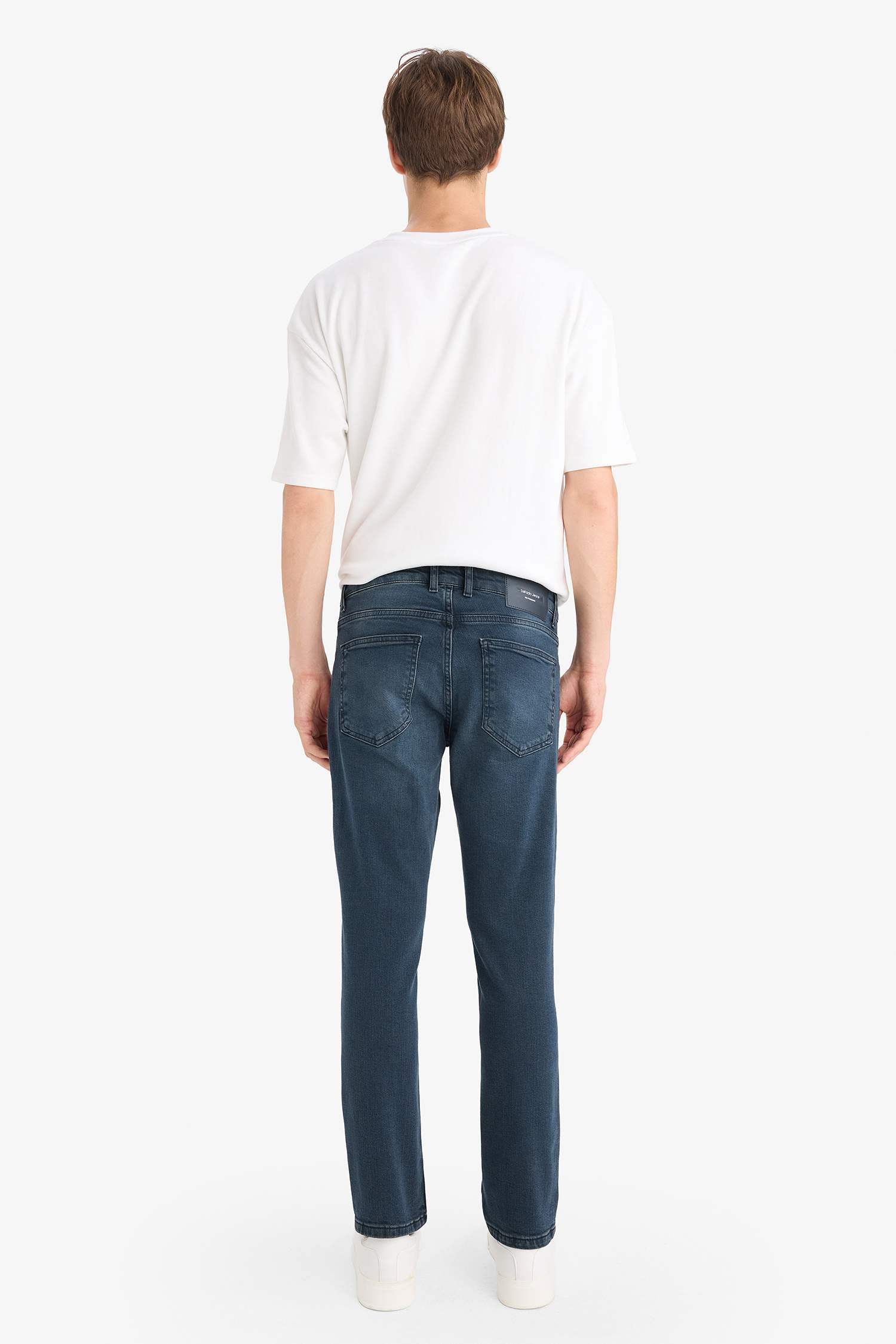 Jean taille normale jambe fuselée Coupe slim