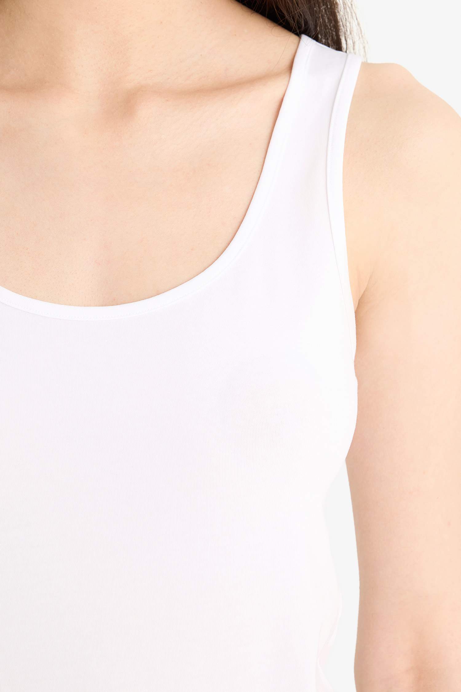 اندر شيرت قطن قصة عادية من Fall in Love