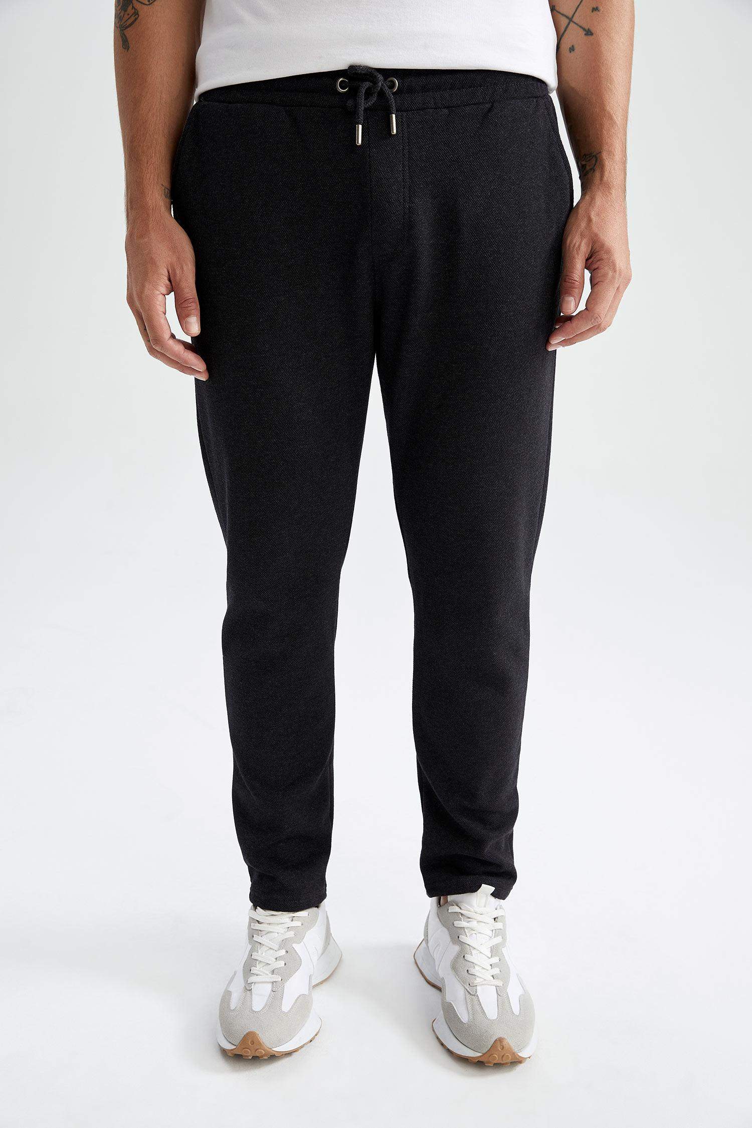 Anthracite MEN Slim Fit Sweatpants 2555099 | DeFacto