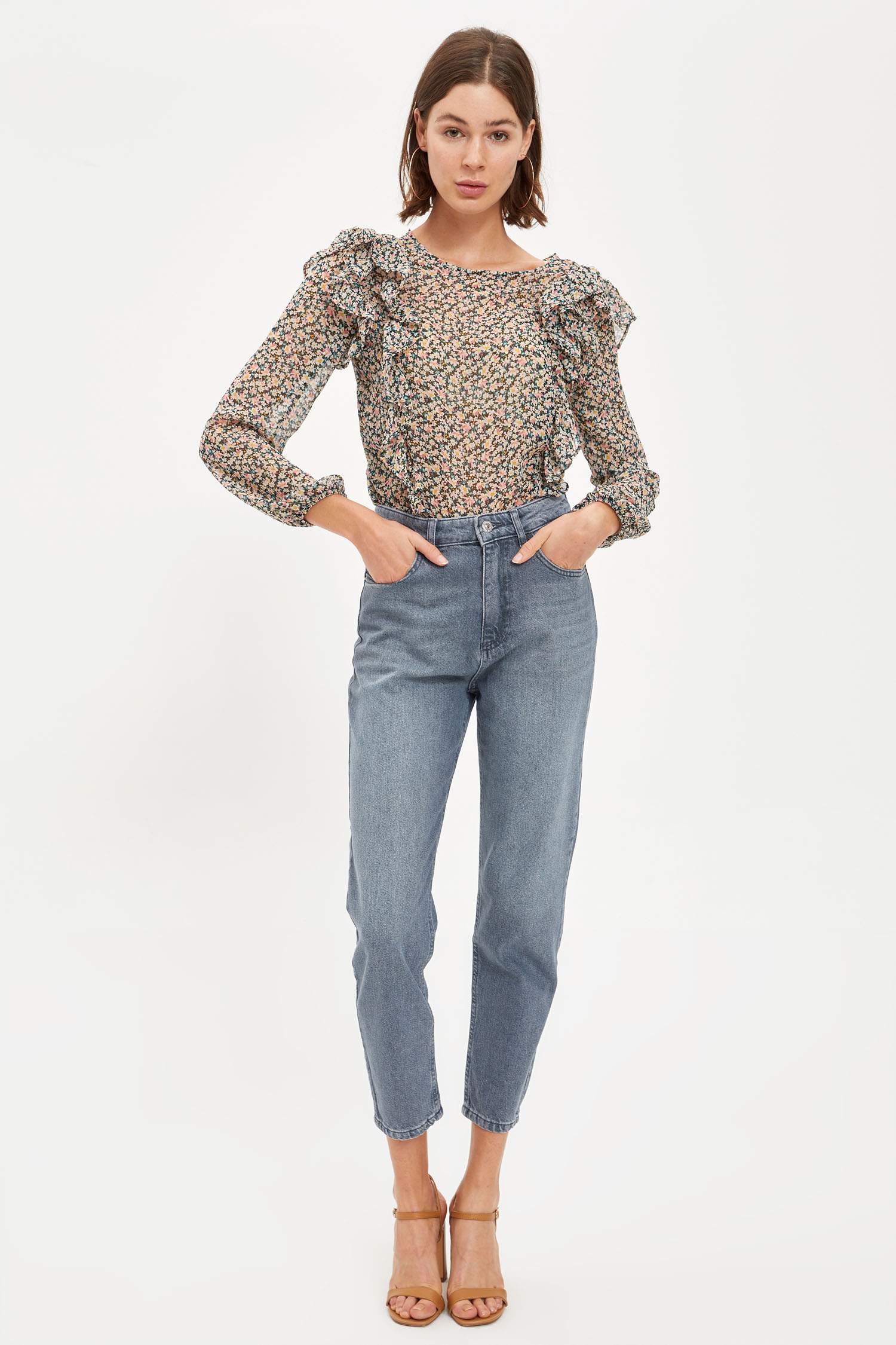 Black Woman Crew Neck Flower Print Blouse With Frill Detail 1497864 ...