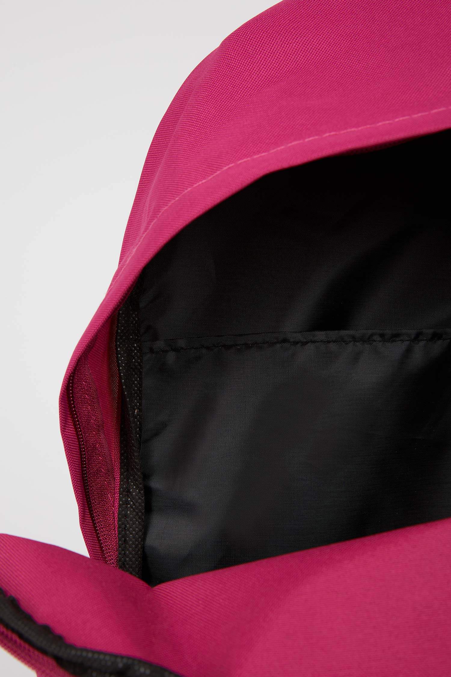 Әйелдерге арқақоржын