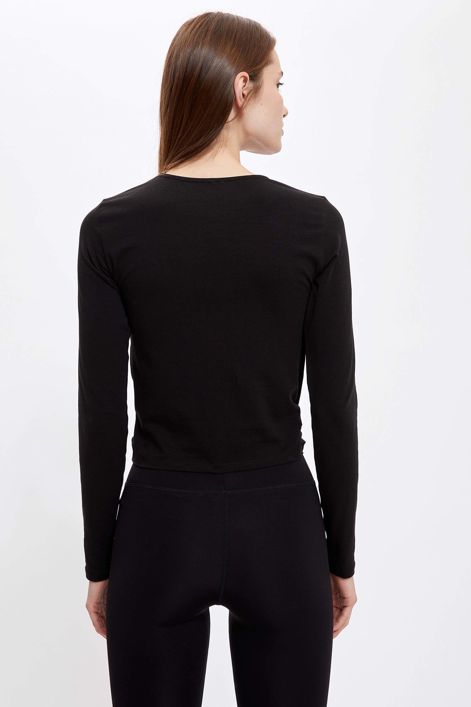Black WOMAN Long Sleeve Knitted Crop Top 1520572 | DeFacto