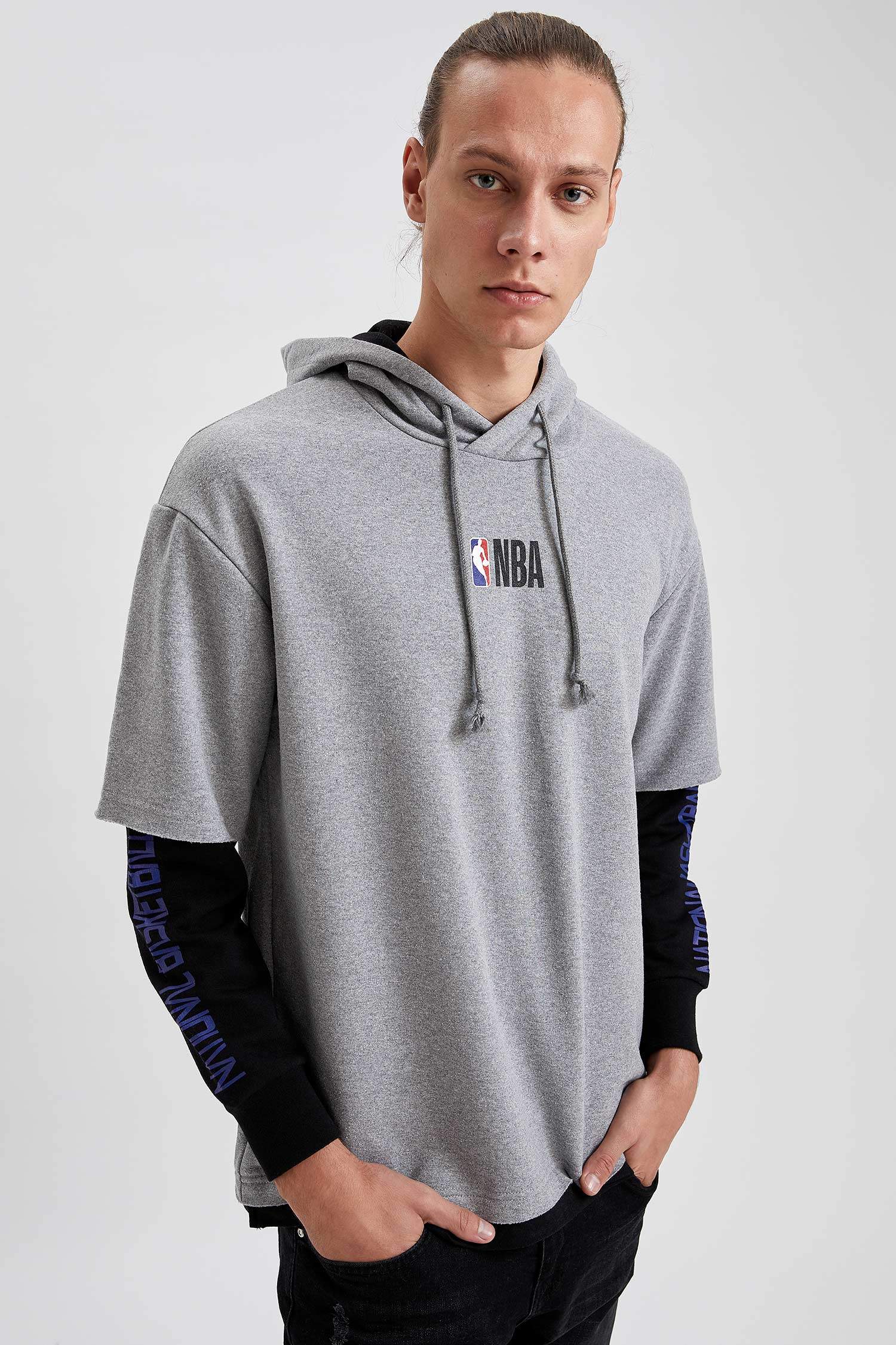 Defacto NBA Lisanslı Unisex Oversize Fit Kapüşonlu Sweatshirt. 5