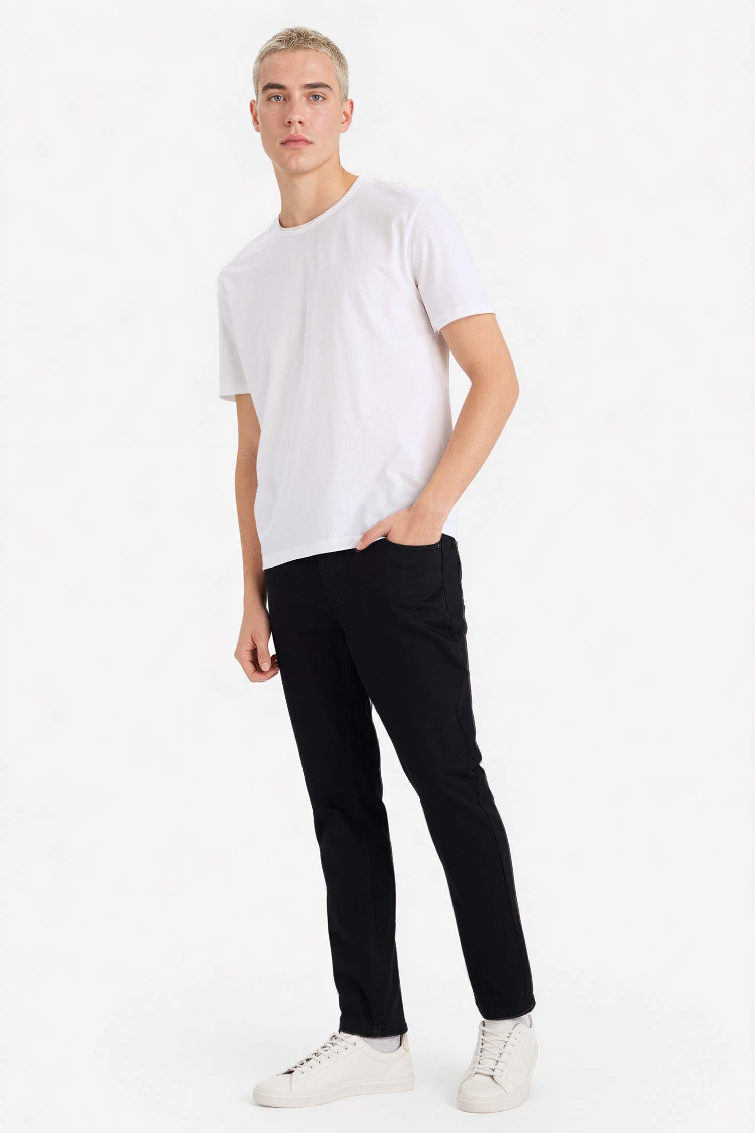 Pedro Slim Fit Dar Kalıp Normal Bel Dar Paça Jean Pantolon