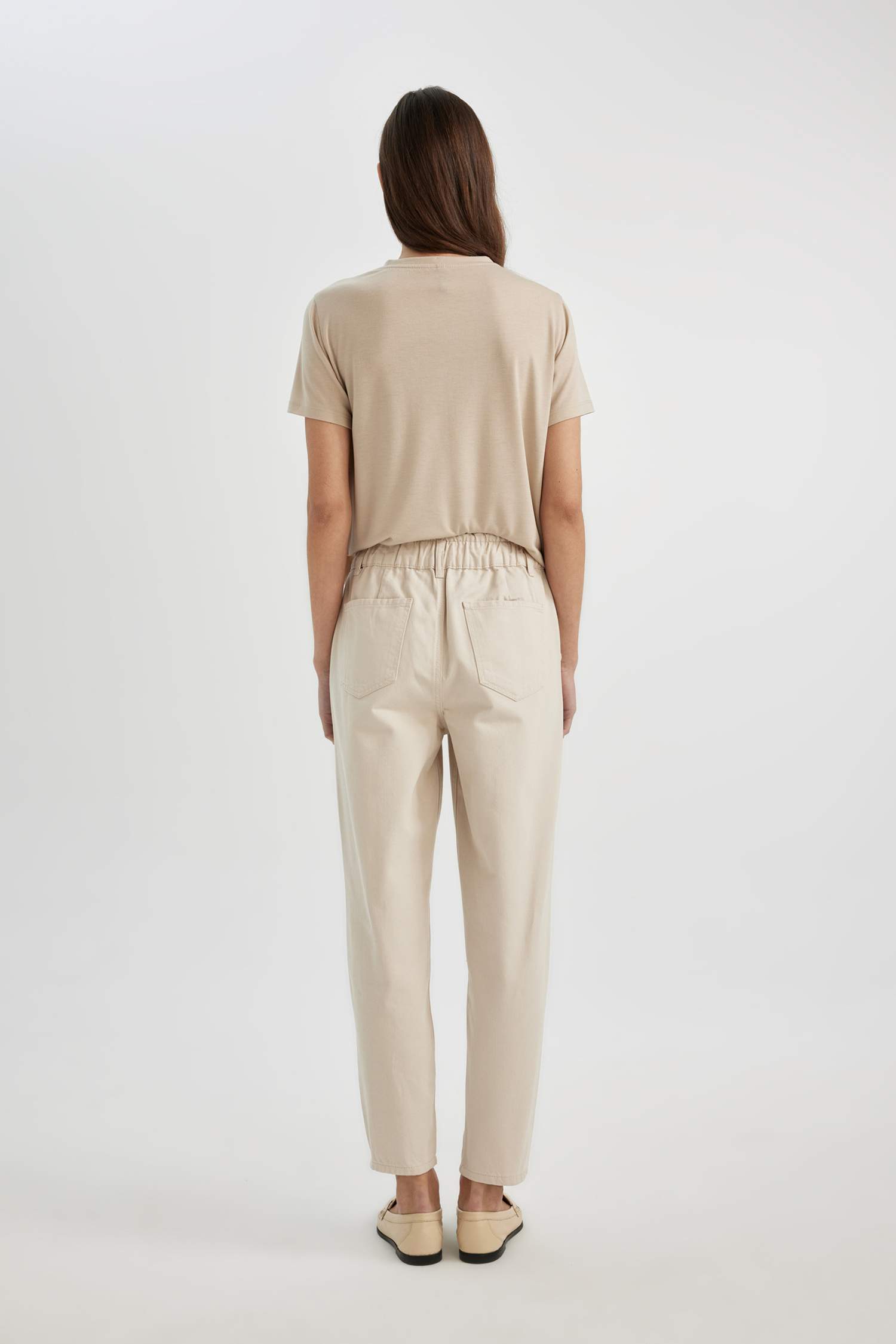 Paperbag Fit With Pockets Gabardine Trousers