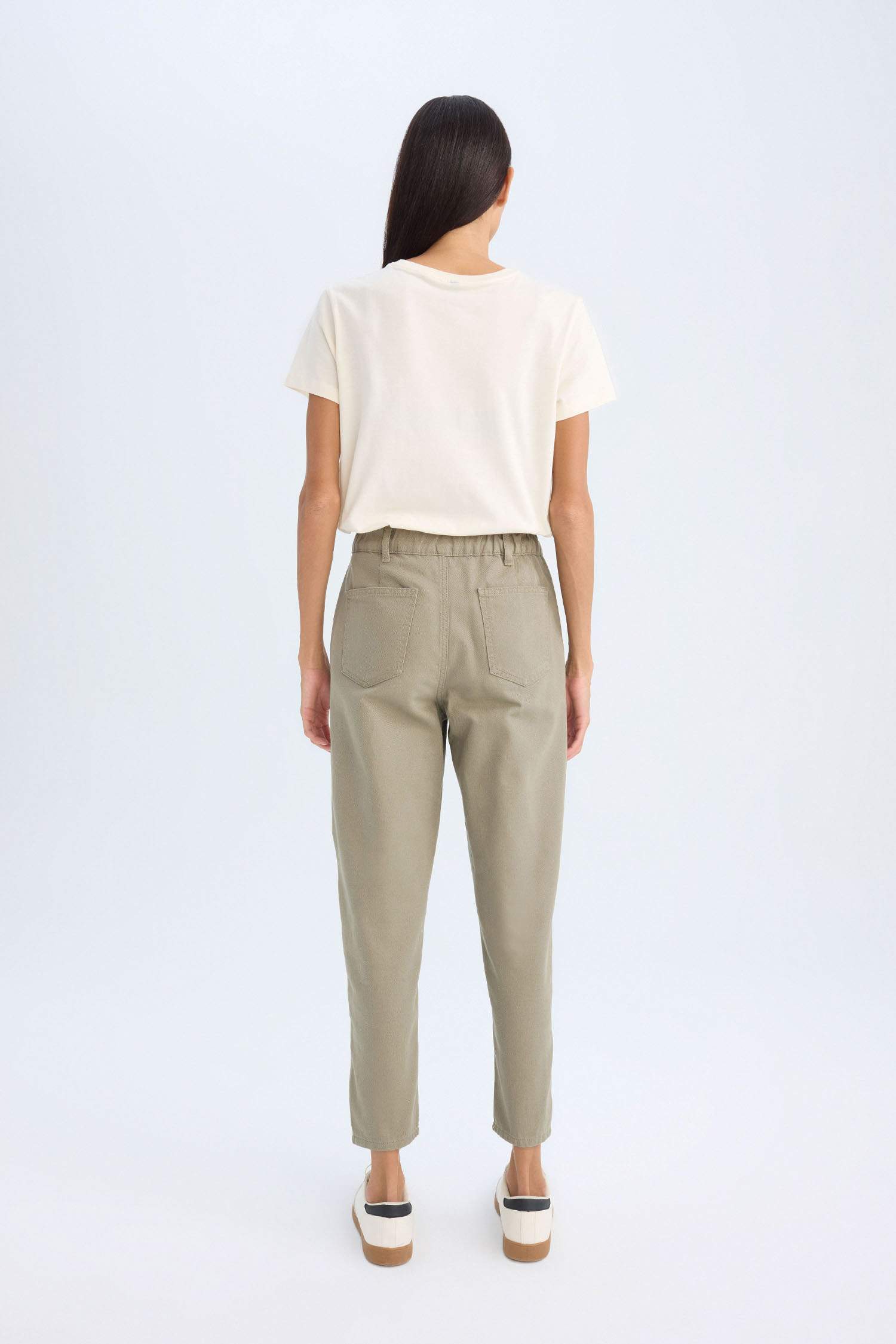 Paperbag Fit With Pockets Gabardine Trousers