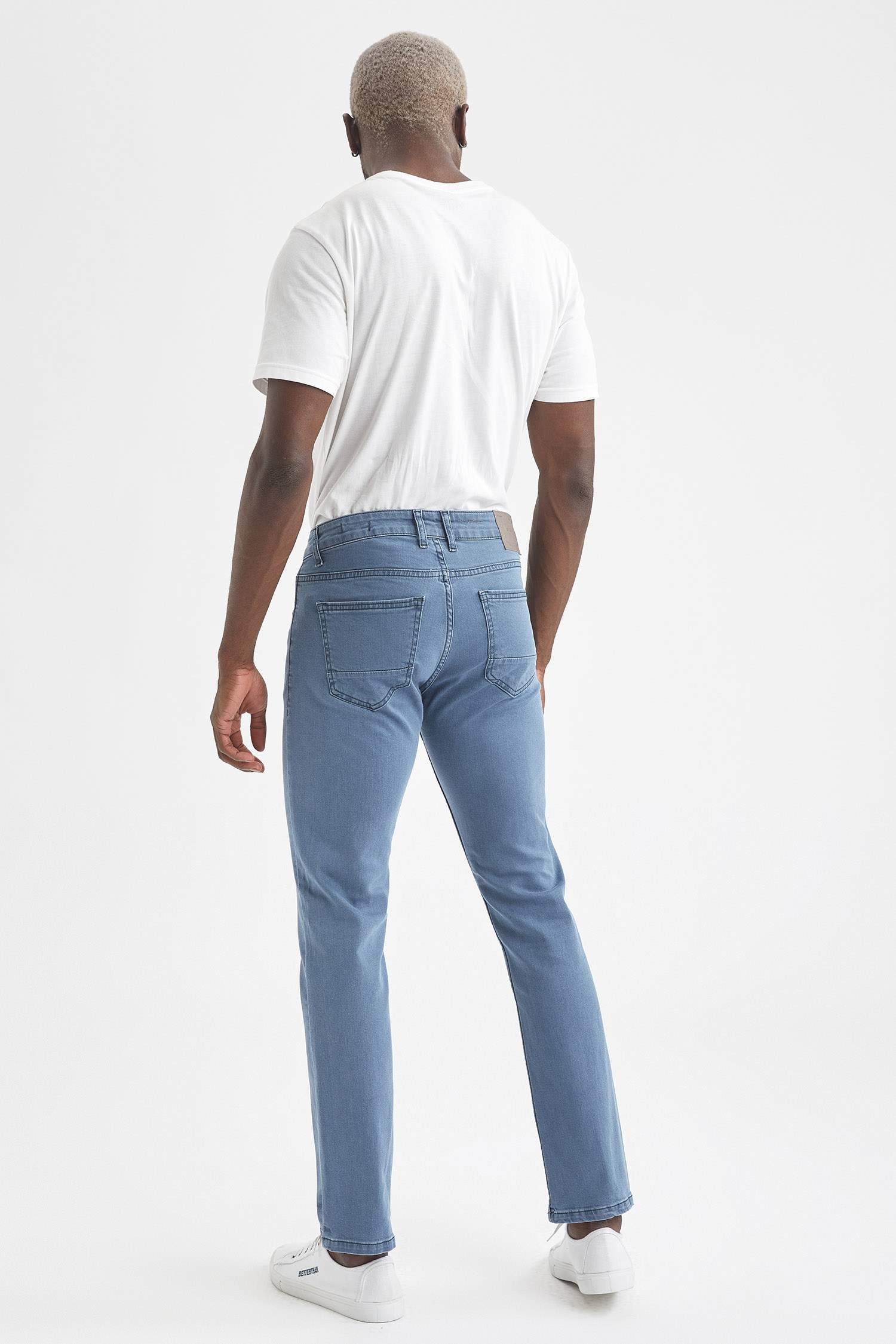 Indigo MAN Sergio Regular Fit Jeans 1609297 | DeFacto