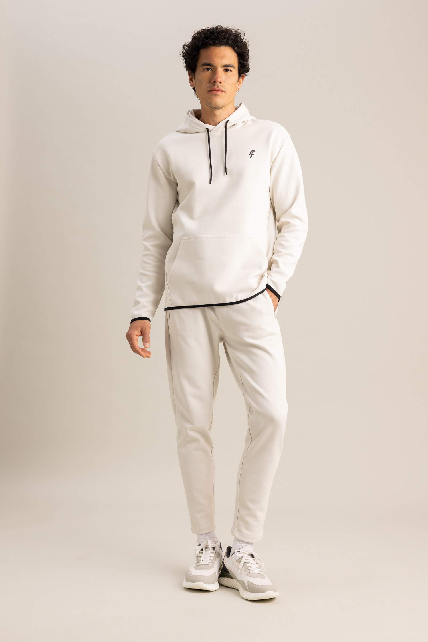 بنطلون سويت بانتس رياضي سليم فيت من DeFactoFit