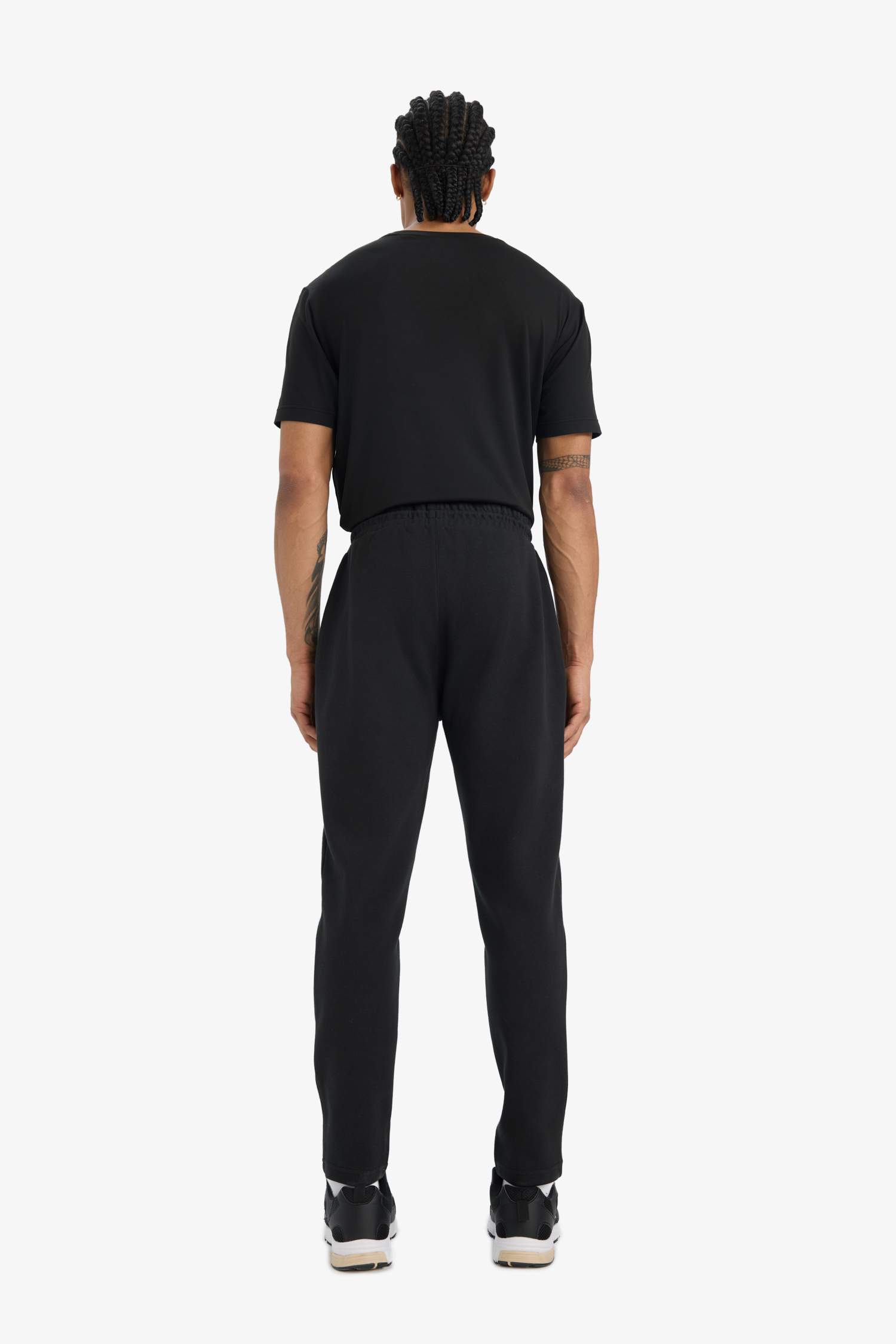 بنطلون سويت بانتس جوجر بيزك سليم فيت من DeFactoFit