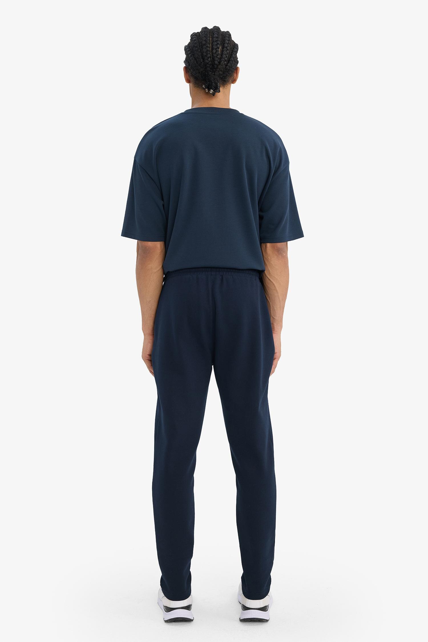 DeFacto Fermuarlı Basic Standart Paça Jogger Eşofman Altı görsel 4