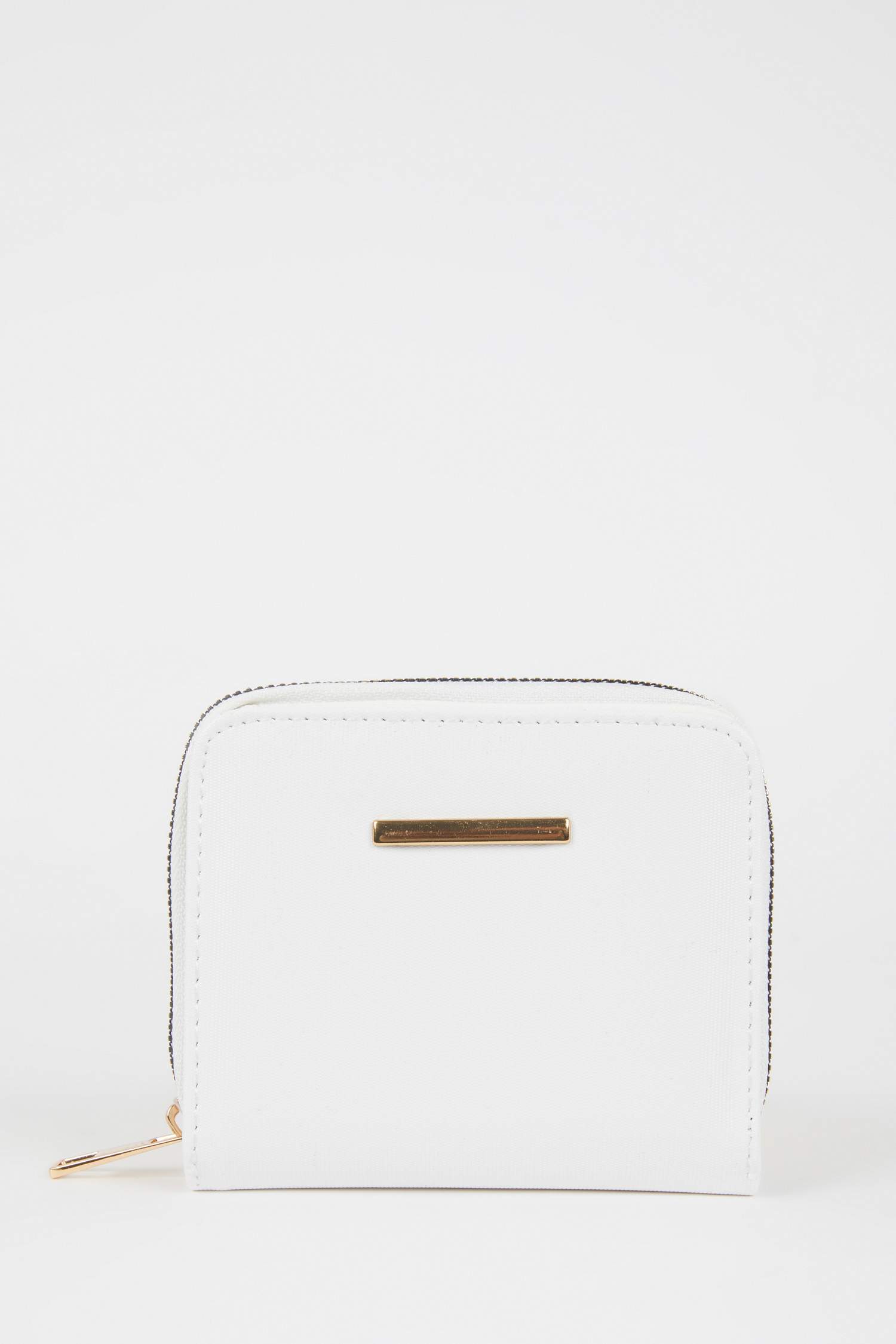 محفظة جلد صناعي