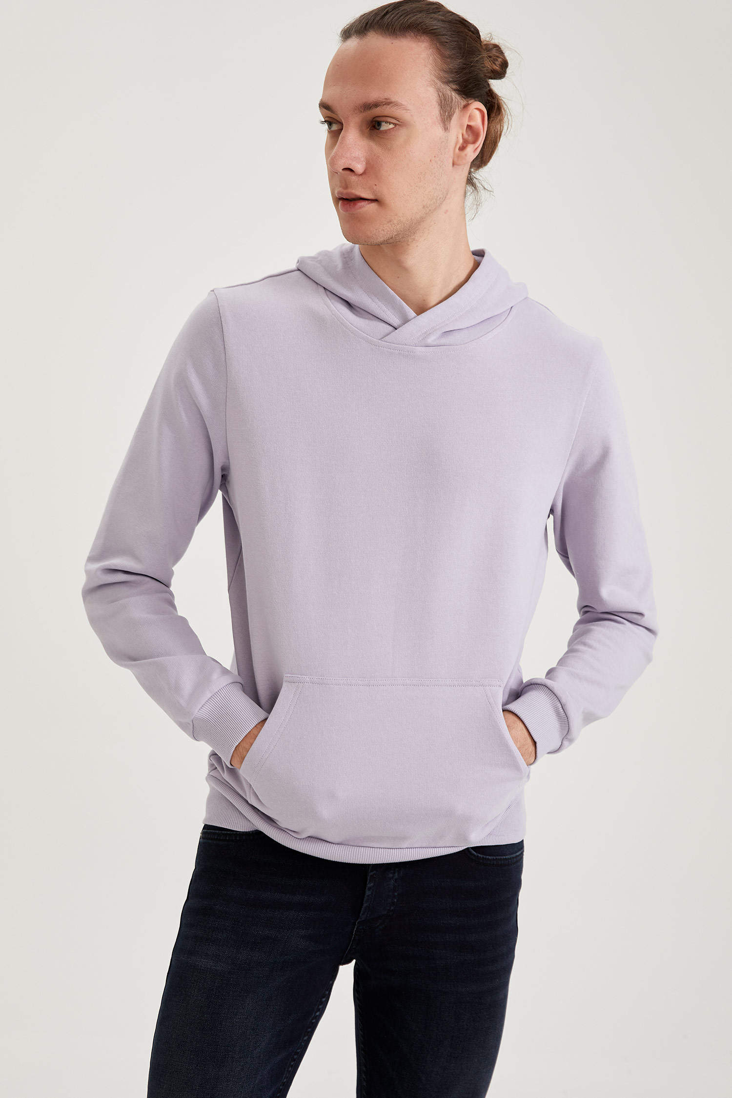 Defacto Kapüşonlu Slim Fit Basic Sweatshirt. 1