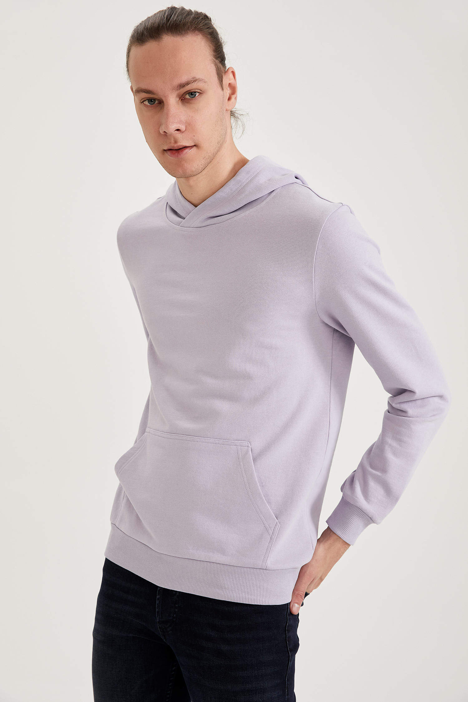 Defacto Kapüşonlu Slim Fit Basic Sweatshirt. 3