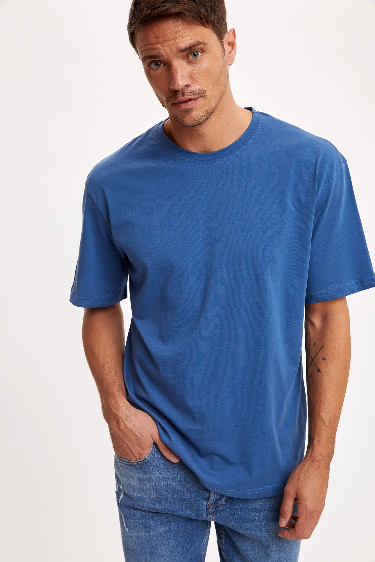 Blue MAN Oversized Basic Cotton TShirt 1498084 DeFacto