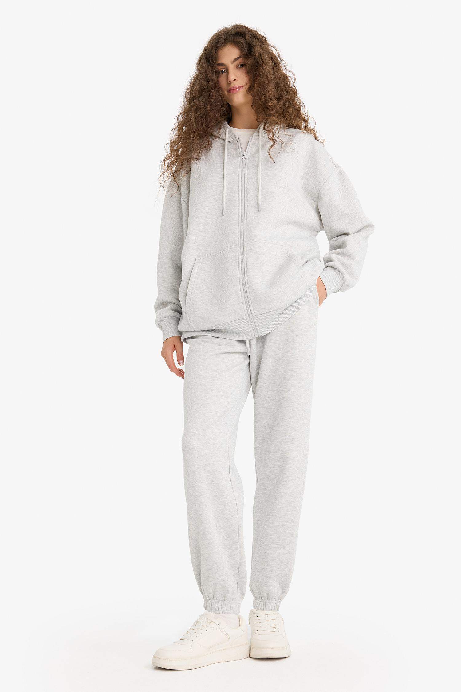 Поп-жұлдыздар және Trahun теледидарындағы порно кино Дисней мультфильмінің секс бейнелері растаусыз