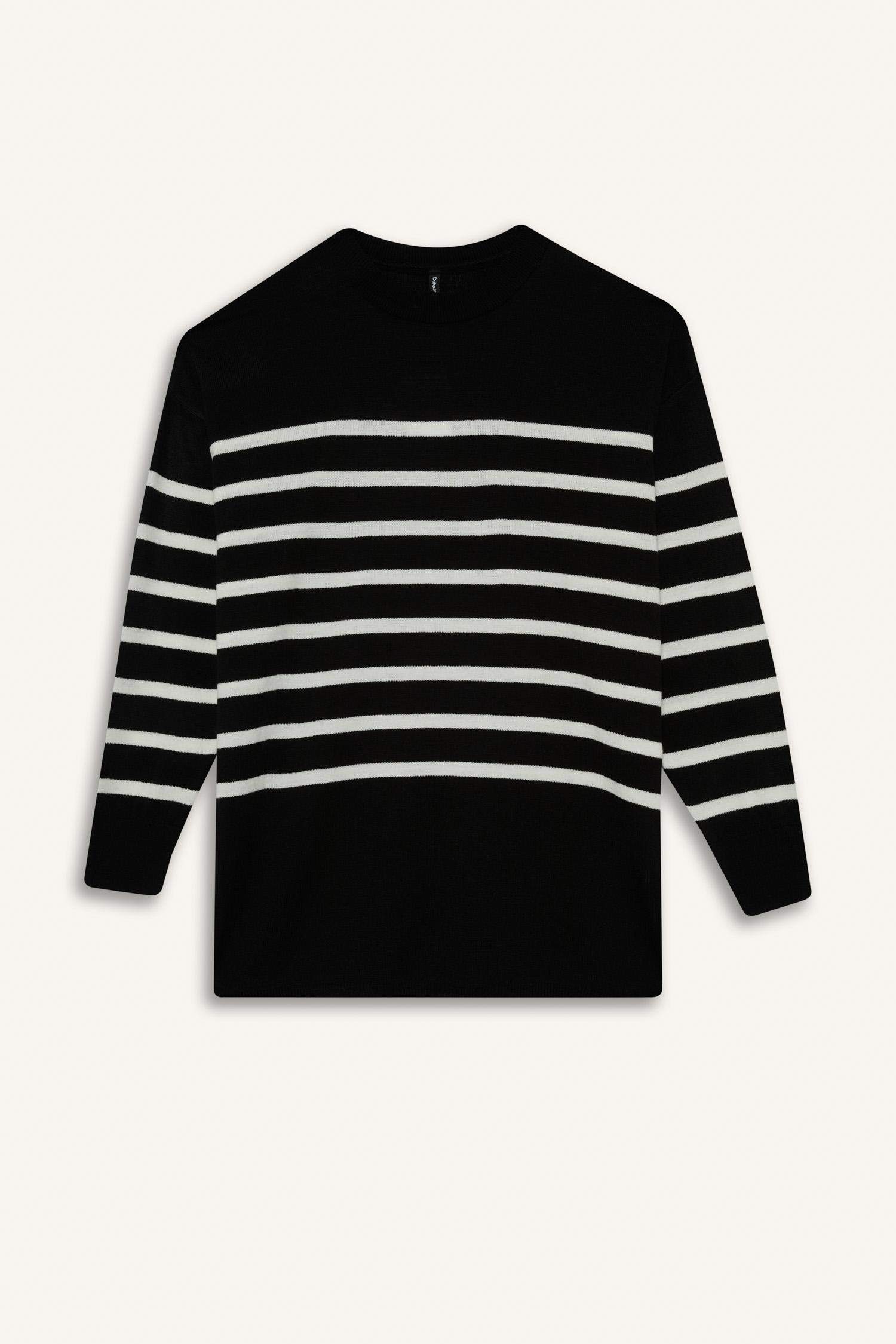 Relax Fit Crew Neck Striped Knit Tunic