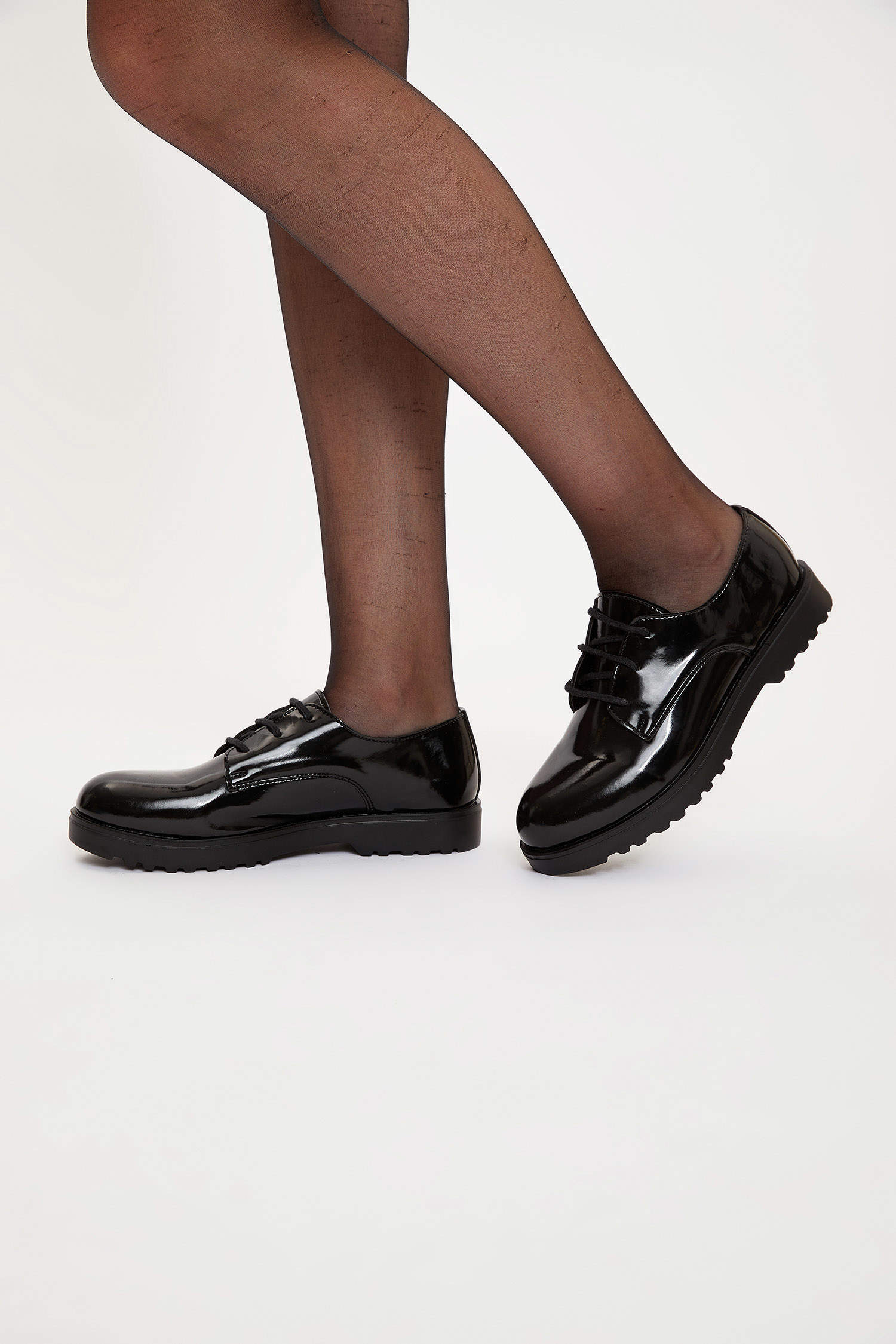 Defacto Kadın Suni Deri Bağcıklı Loafer Ayakkabı. 3