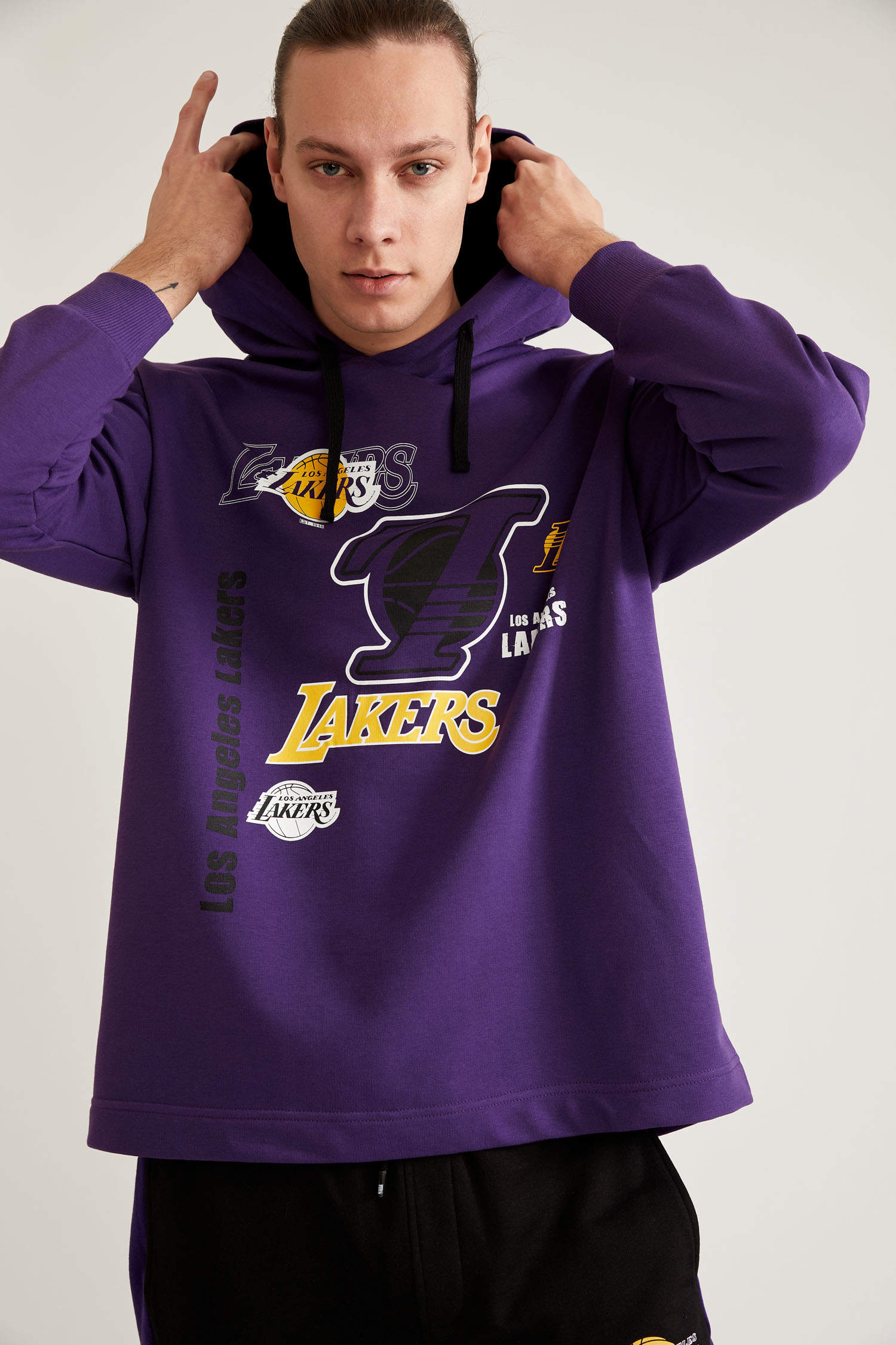 Defacto NBA Lisanslı Oversize Unisex Kapüşonlu Sweatshirt. 6