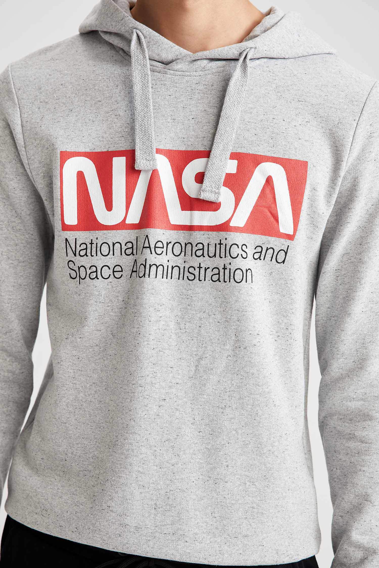 Defacto NASA Lisanslı Slim Fit Uzun Kollu İçi Yumuşak Tüylü Sweatshirt. 1