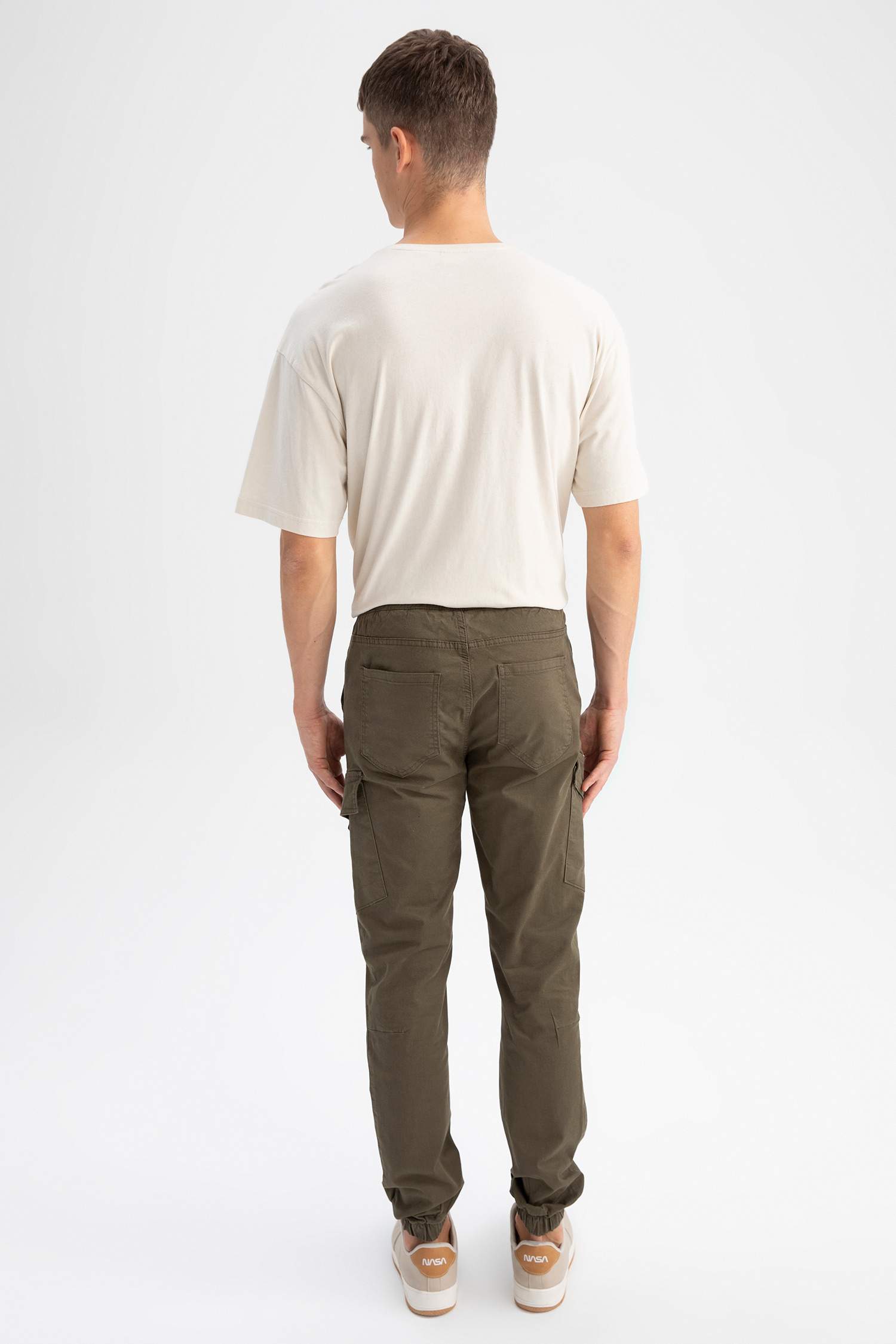 Брюки джоггеры приталенного кроя для мужчин