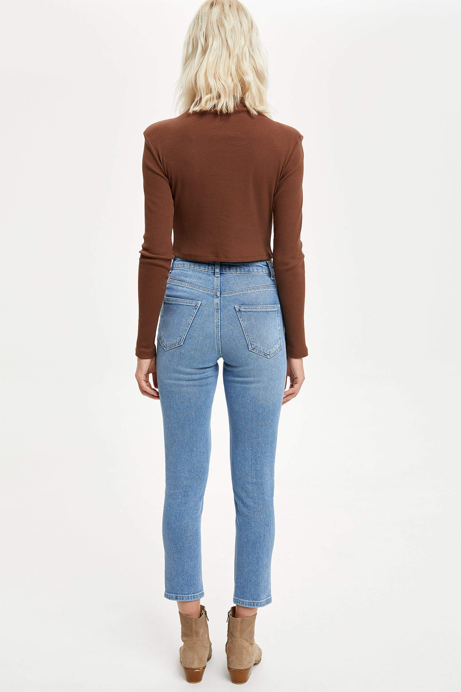 Defacto Vintage Slim Fit Yüksek Bel Jean Pantolon. 3