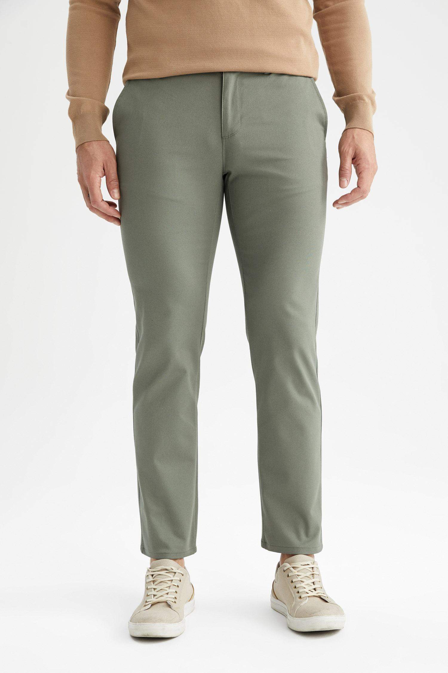 Брюки чинос стандартного кроя