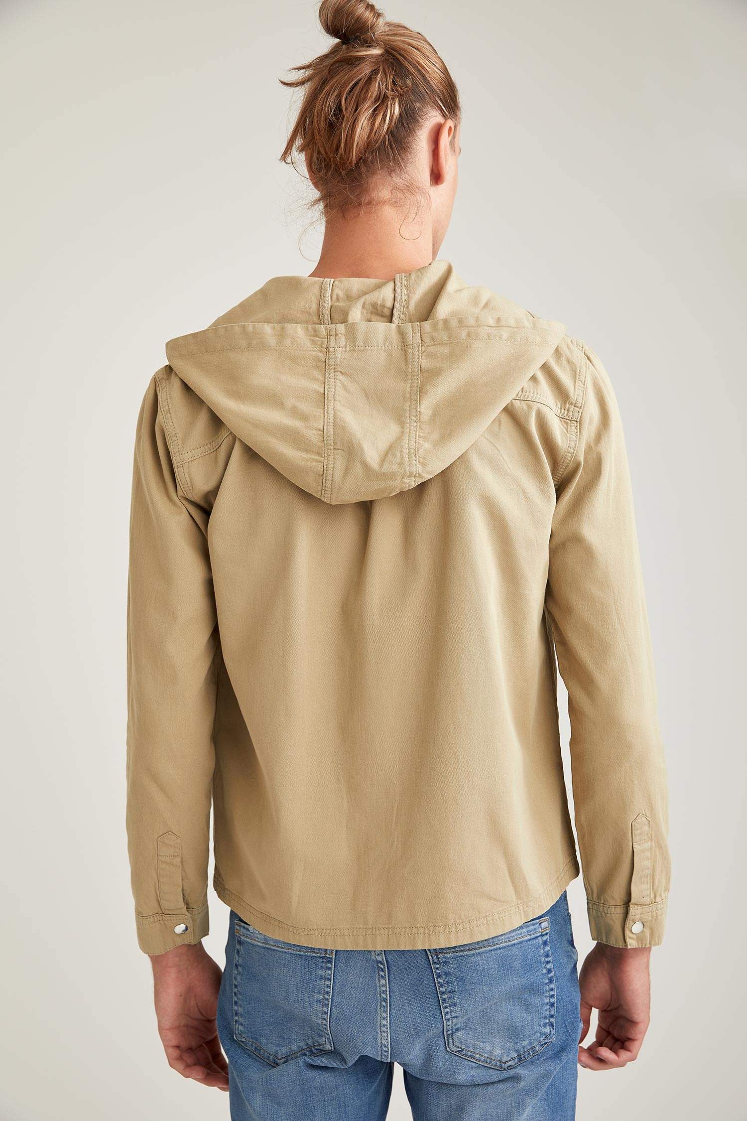 Defacto Kapüşonlu Regular Fit Pamuklu Gömlek Ceket. 4