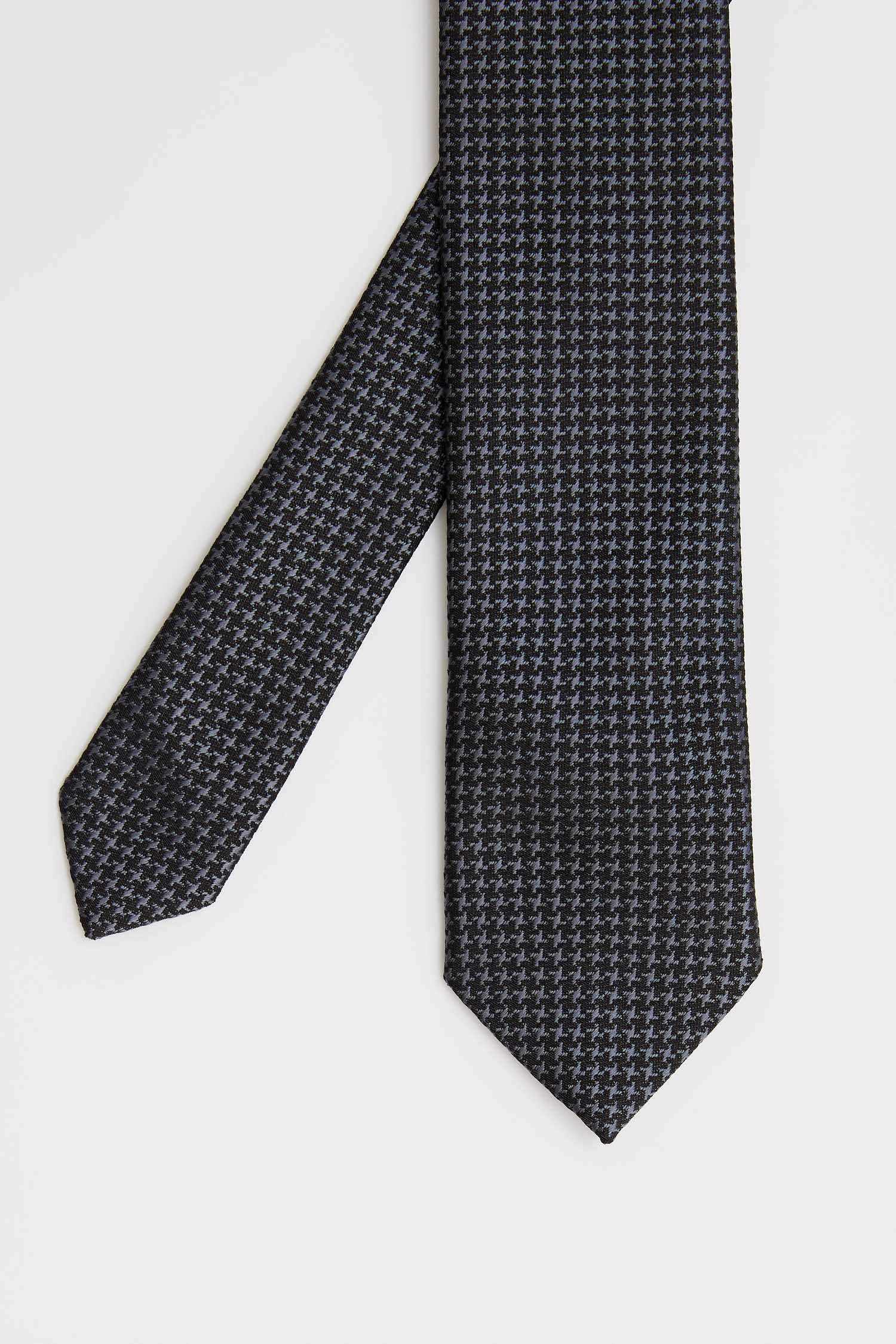 Patterned Tie