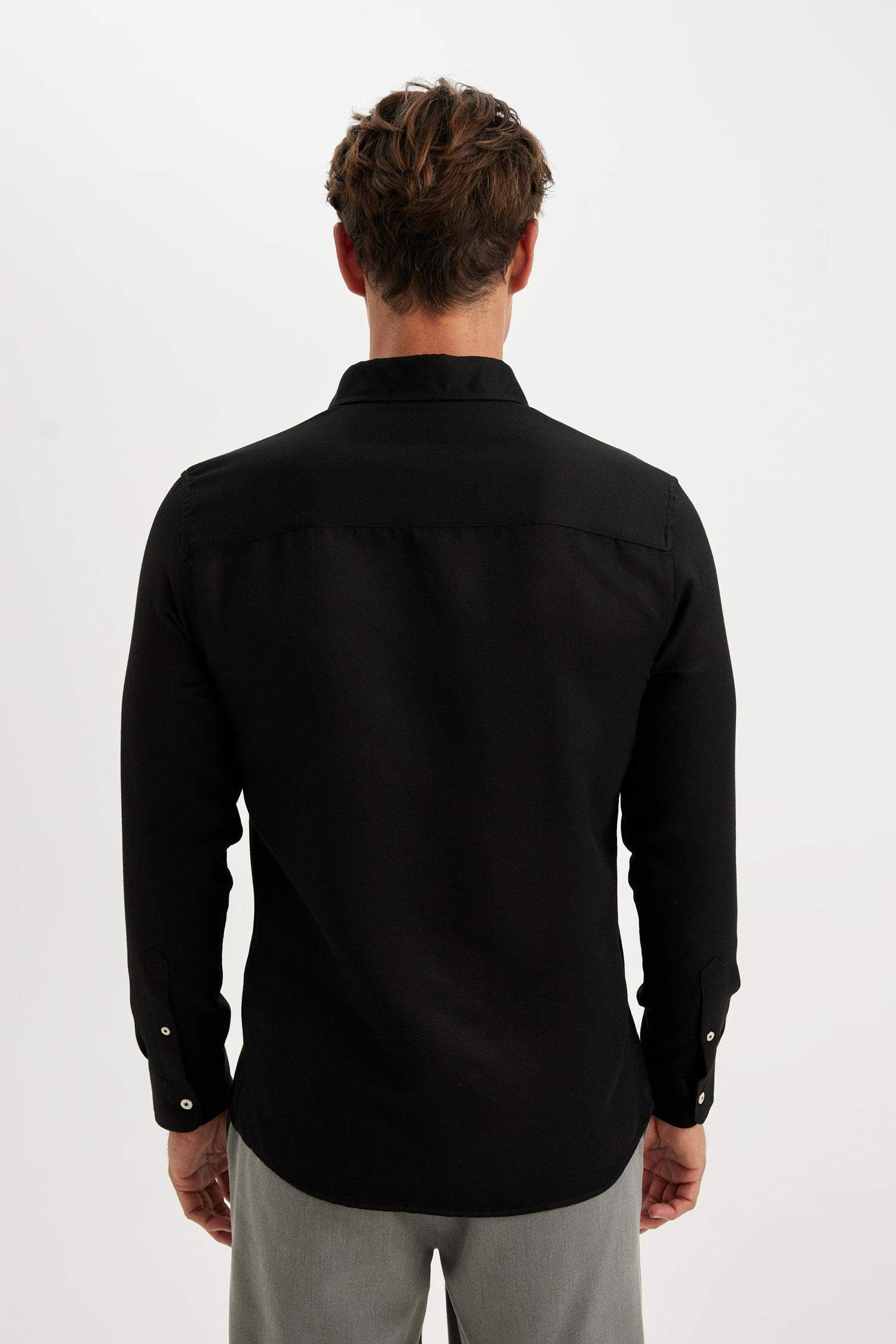 Slim Fit Dar Kesim Polo Yaka Dokulu Uzun Kollu Siyah Gömlek