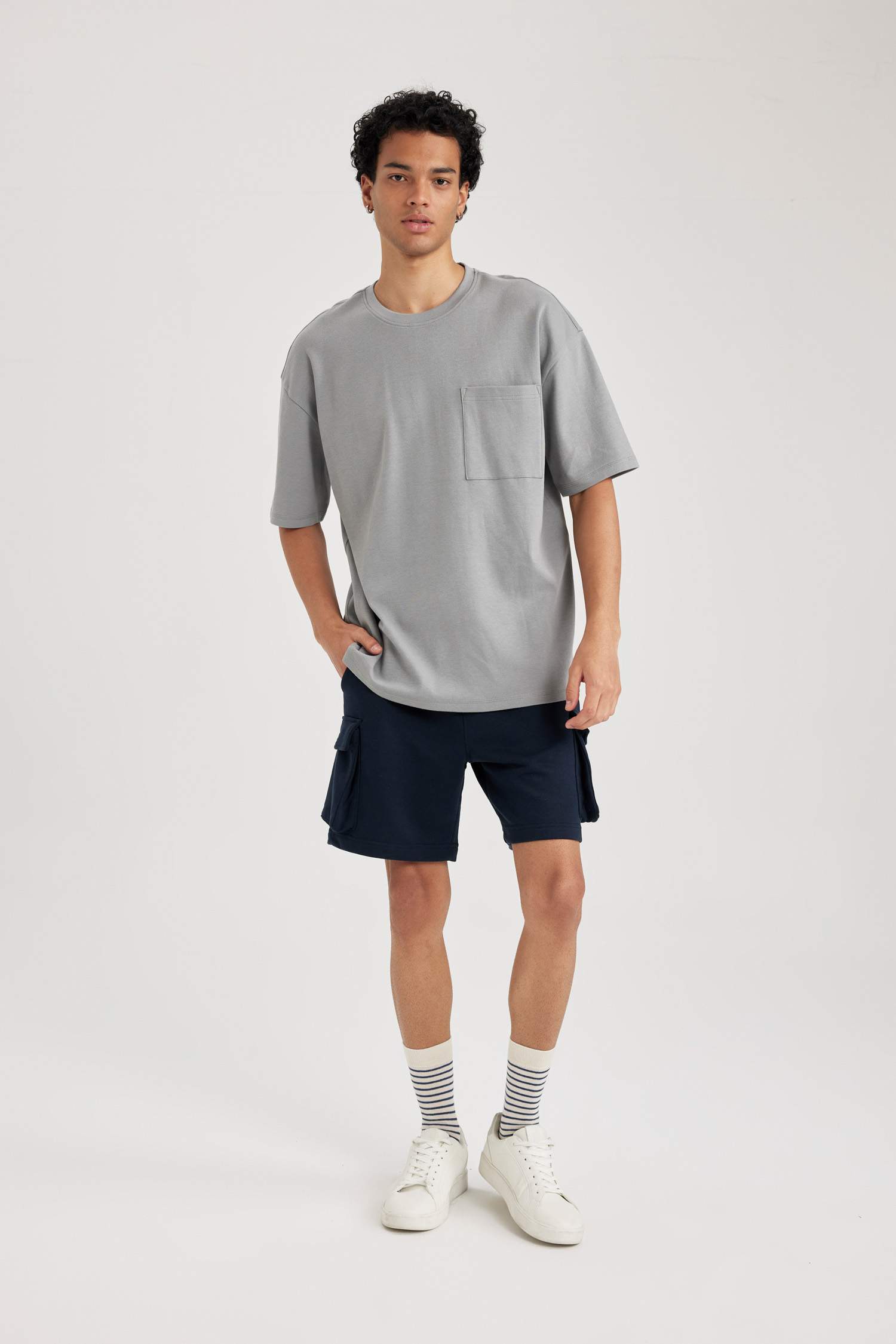 Футболка оверсайз с круглым вырезом