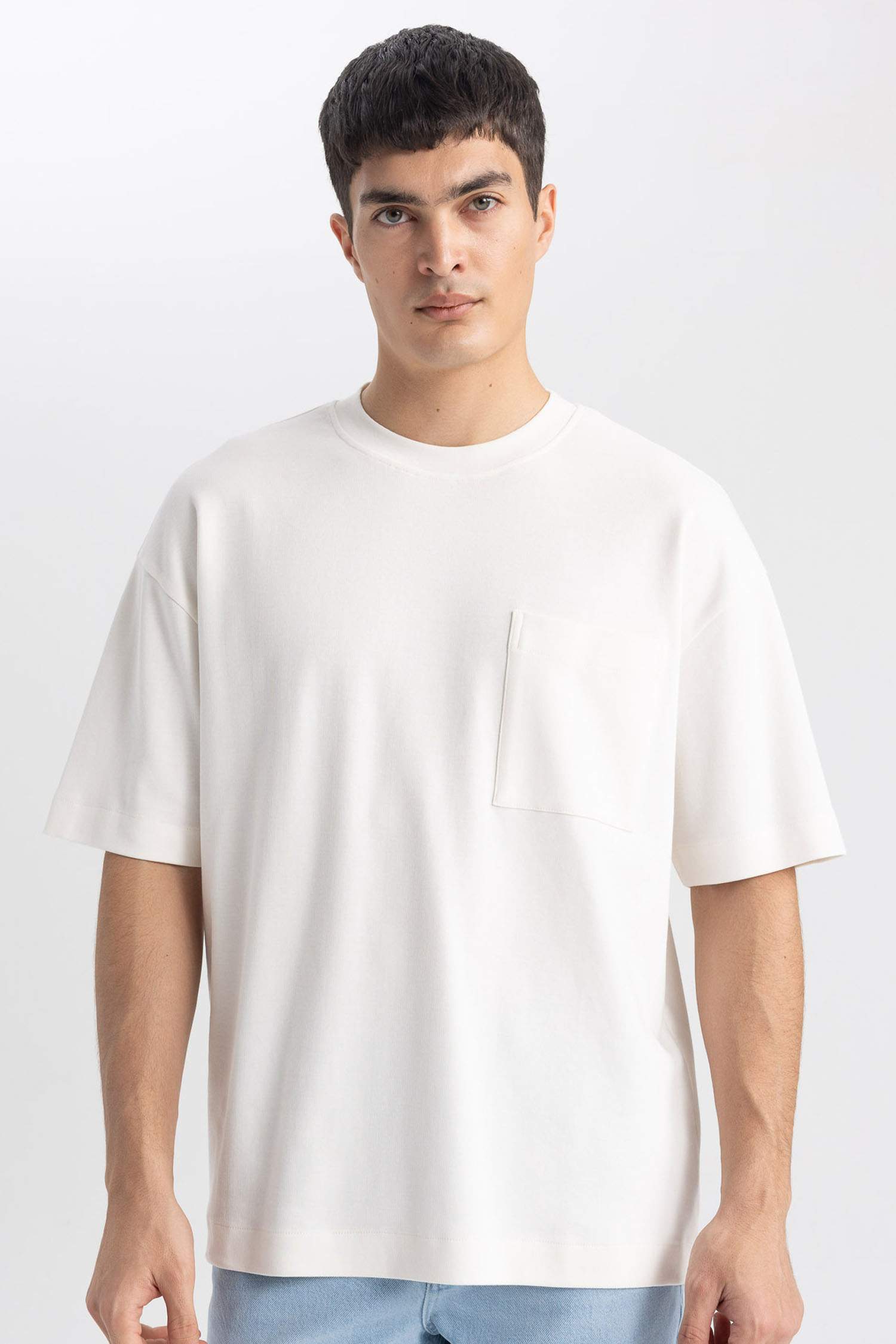 تيشيرت اوفر سايز قطن بيزك بريميوم وياخة مستديرة