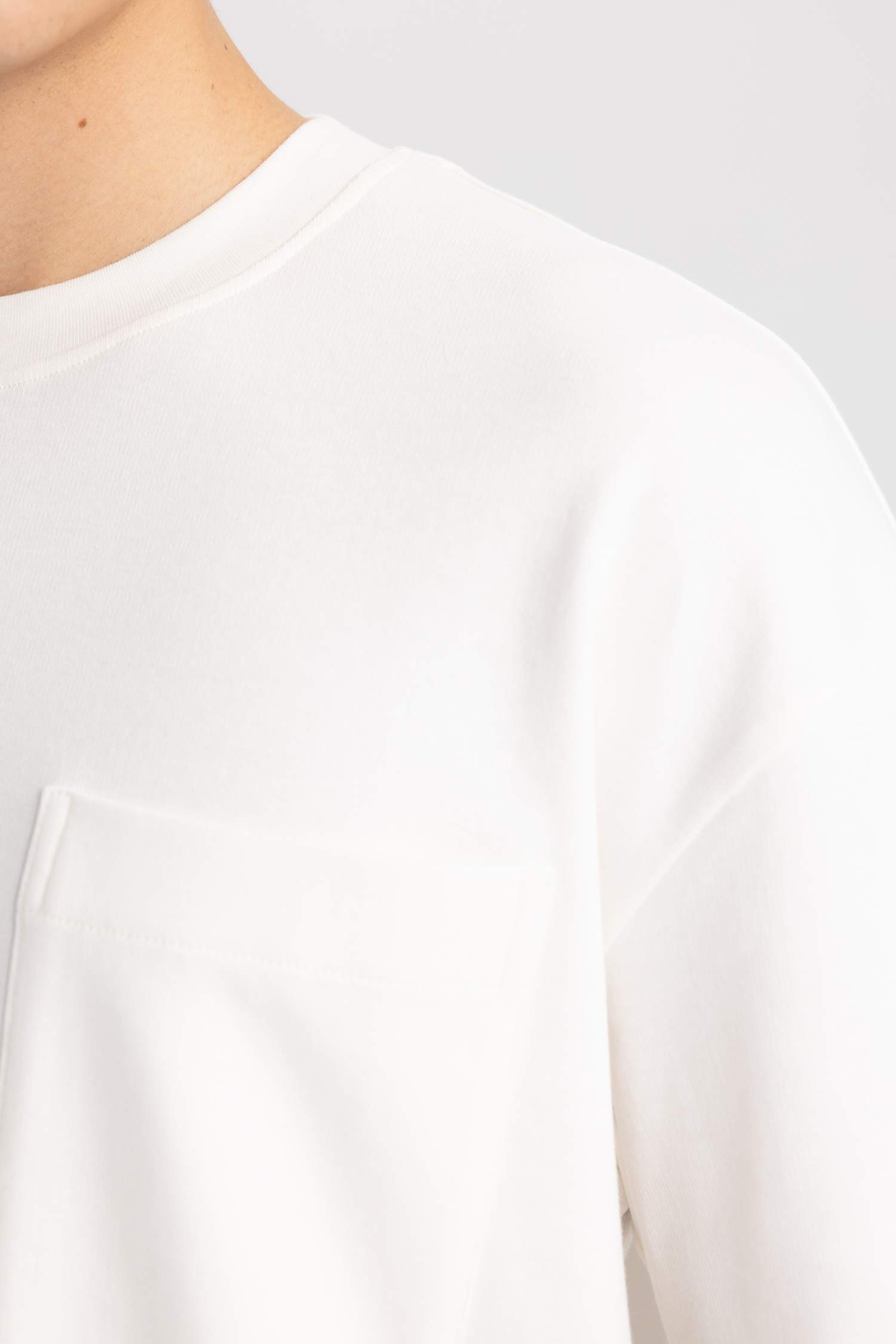 تيشيرت اوفر سايز قطن بيزك بريميوم وياخة مستديرة