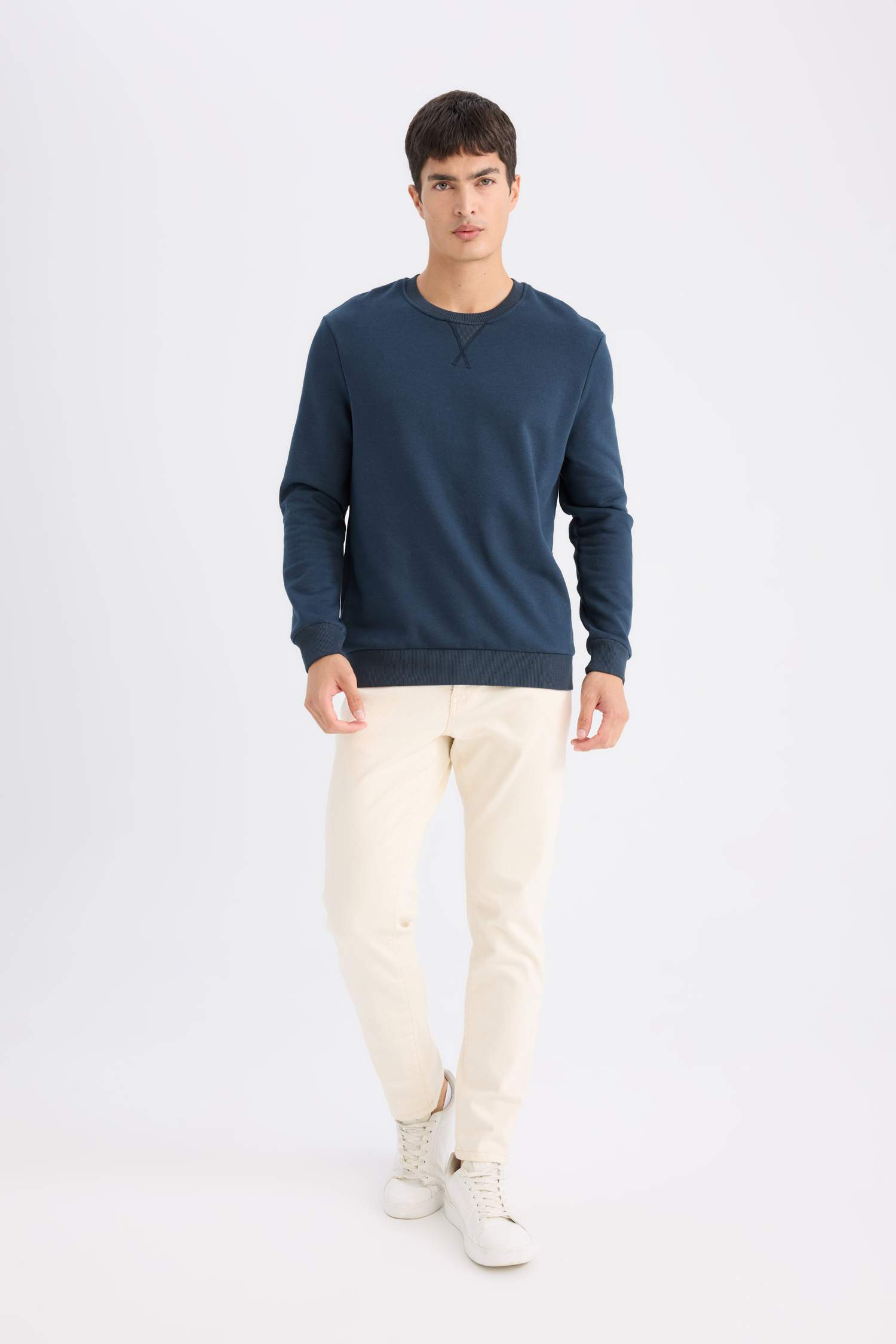 Regular Fit Bisiklet Yaka Kalın Basic Düz Sweatshirt